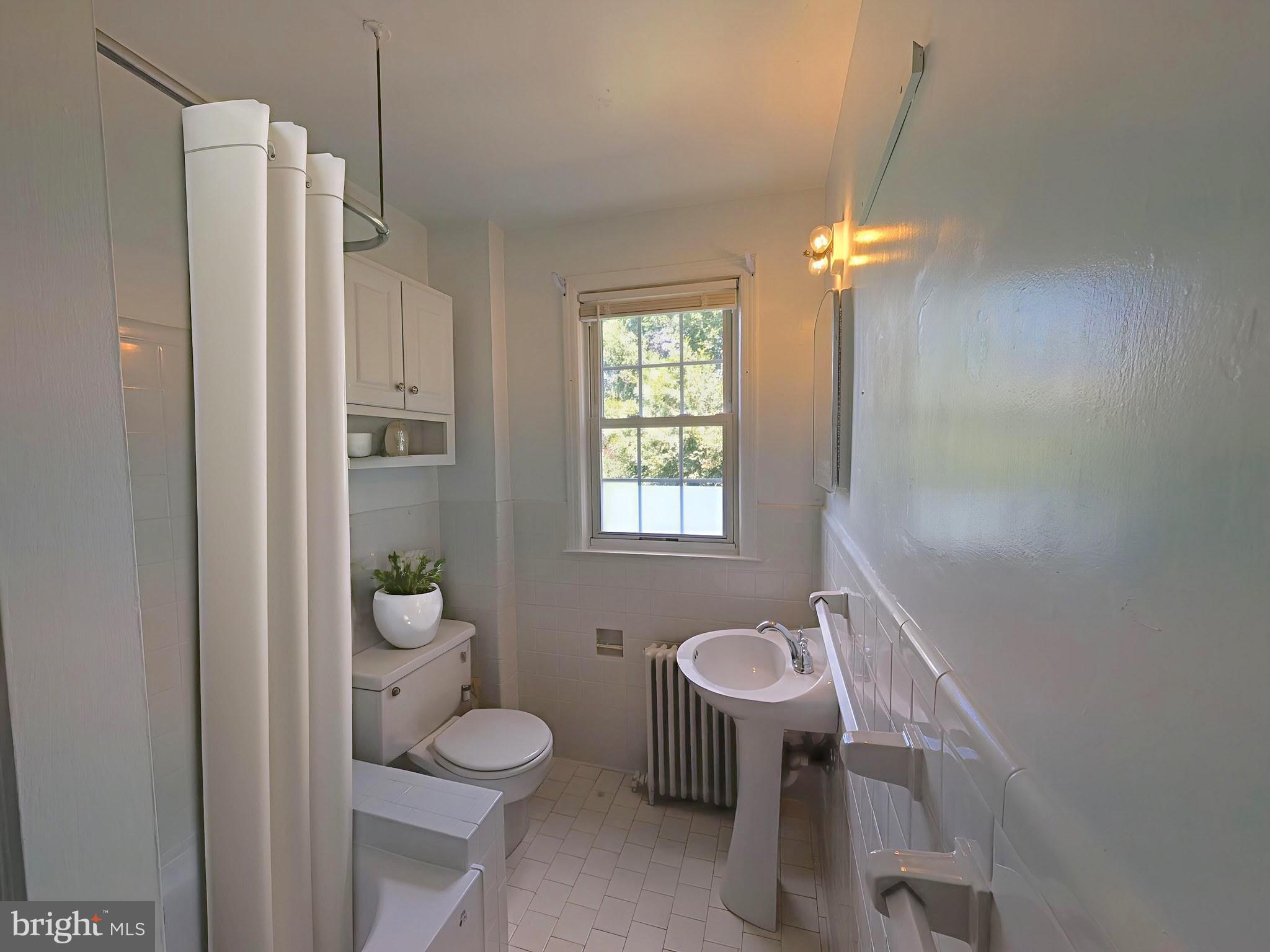 ROCK CREEK VILLAGE CONDOMINIUMS - Residential Lease