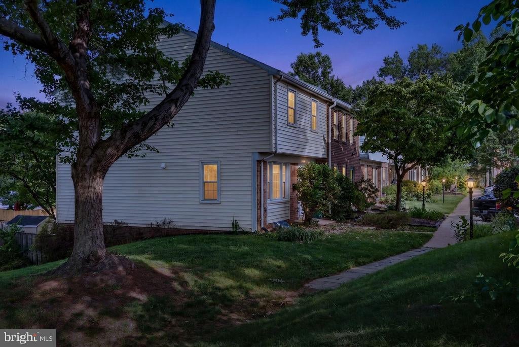 19 BIG ACRE SQUARE 20-1
