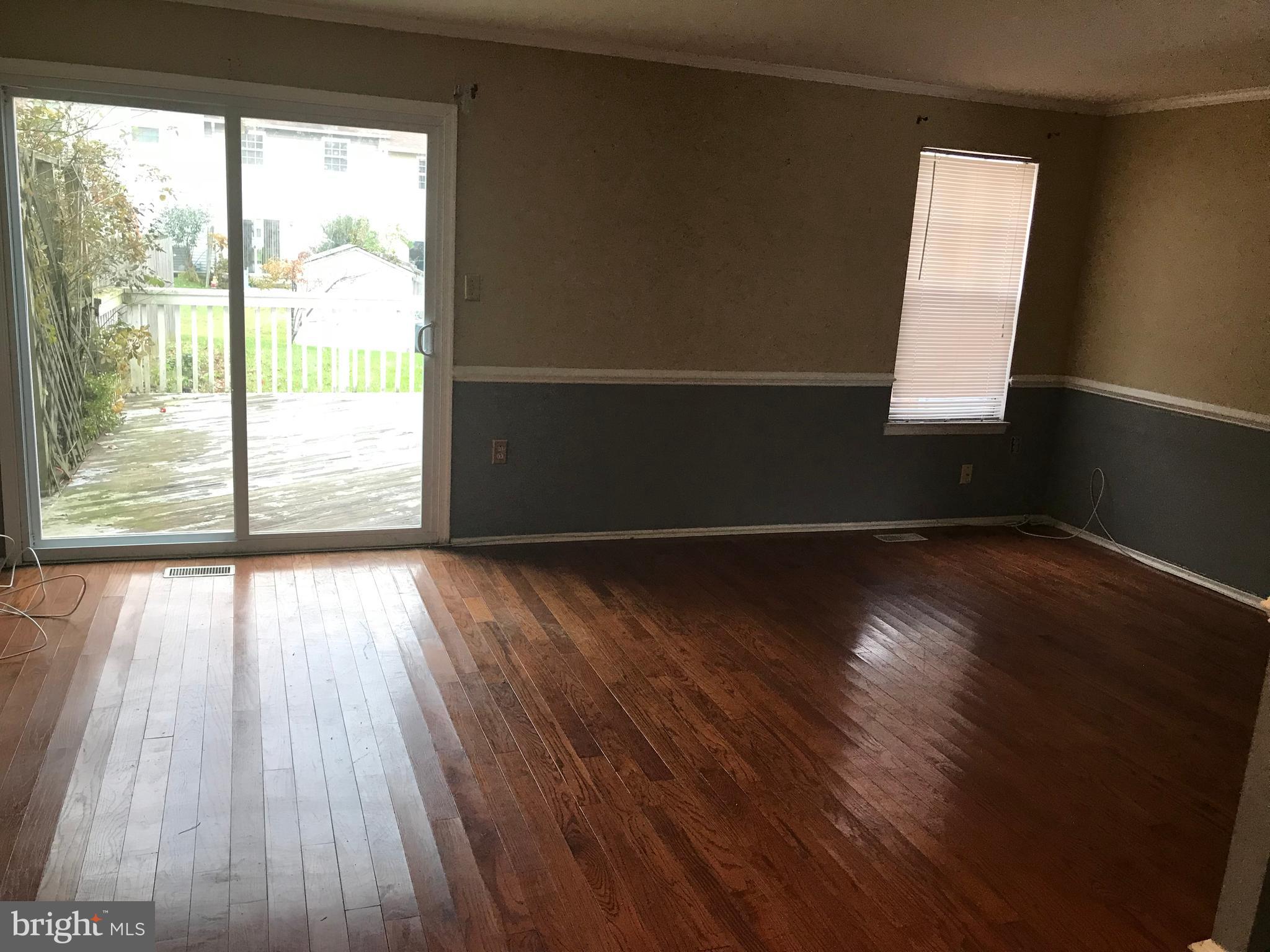 6 PRESTWICK SQUARE