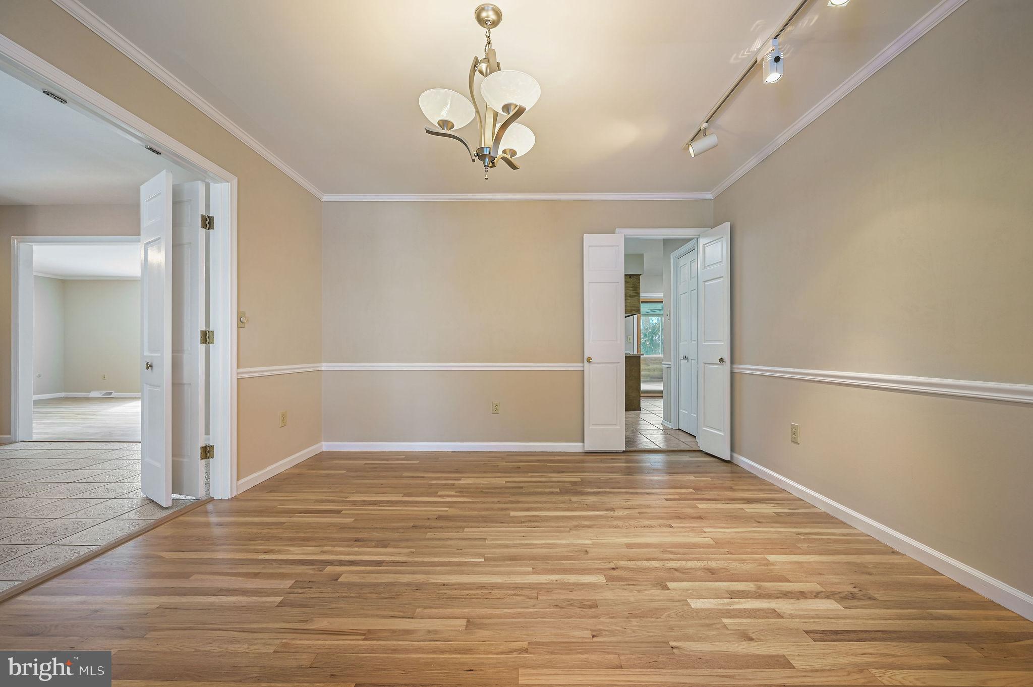 FOXHALL - Residential