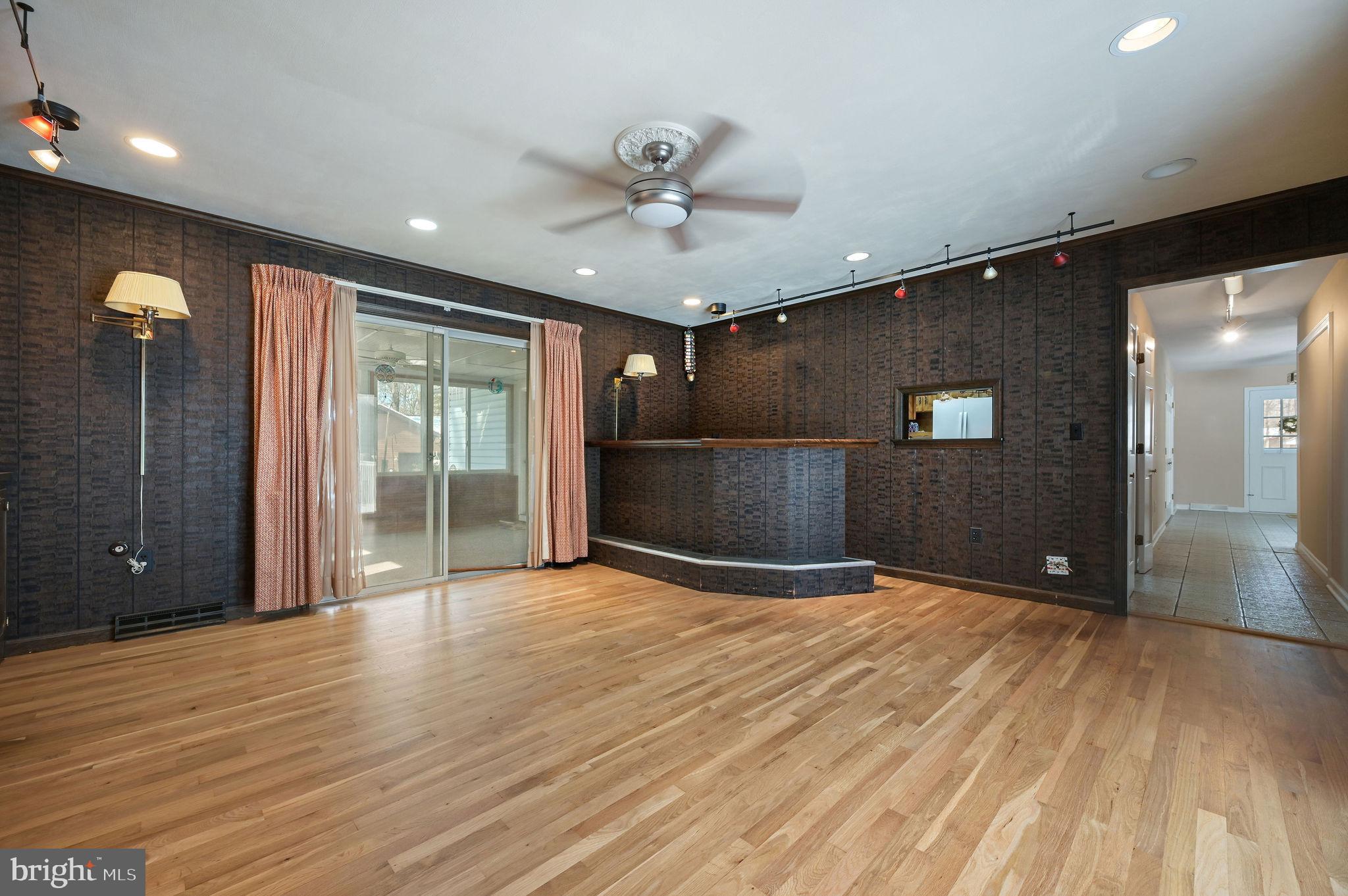 FOXHALL - Residential