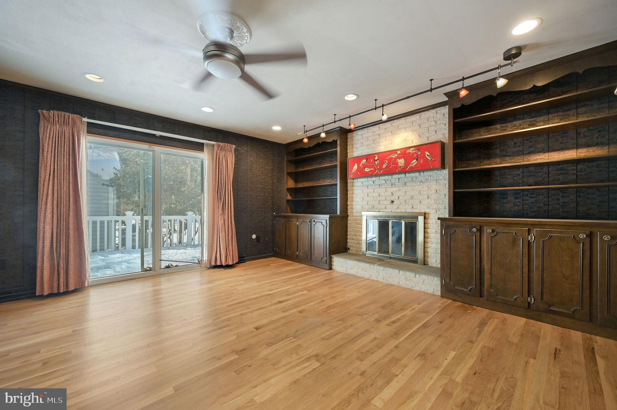 FOXHALL - Residential