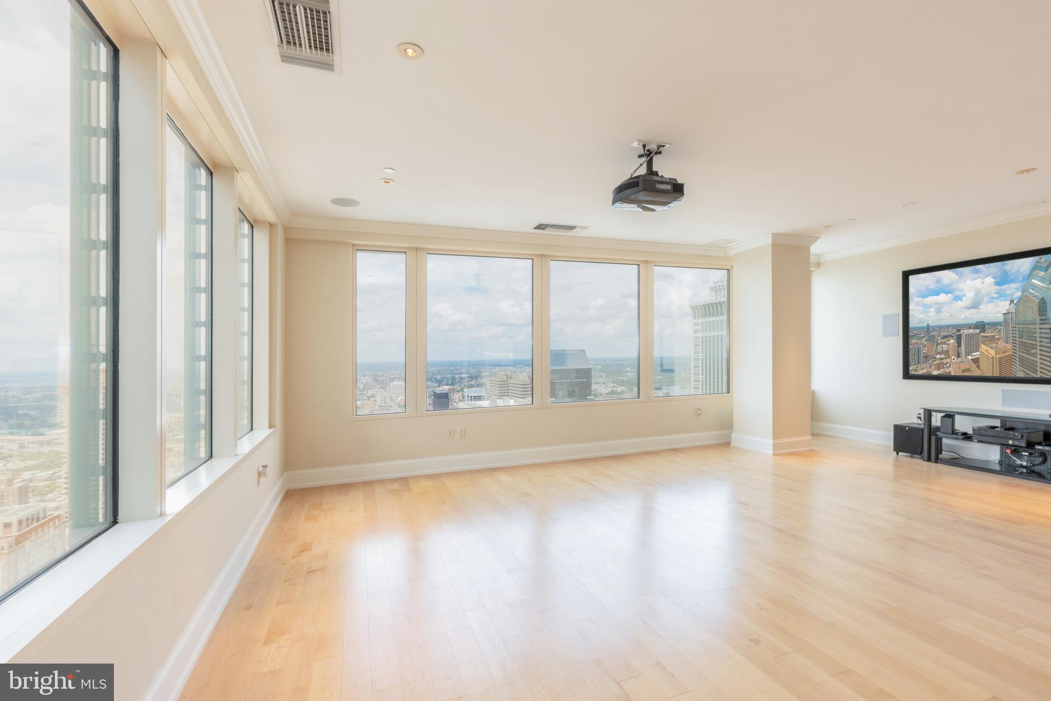 CENTER CITY - Residential