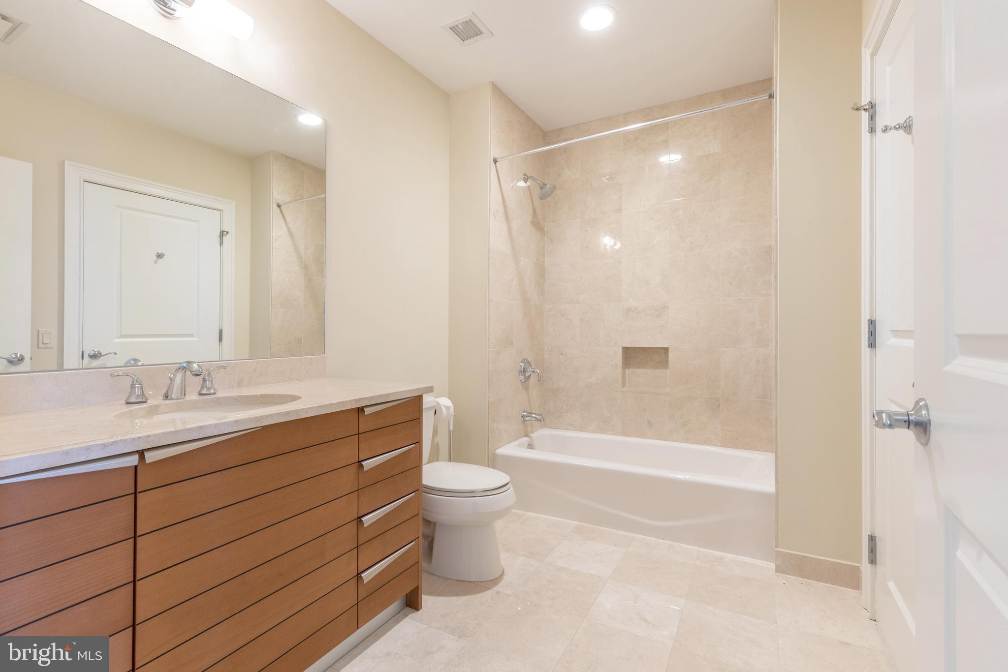 CENTER CITY - Residential