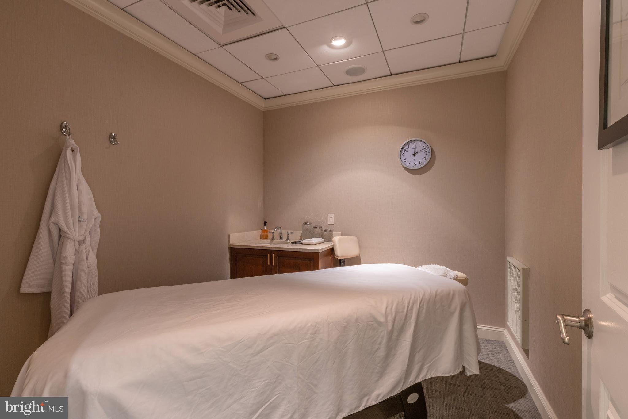 CENTER CITY - Residential