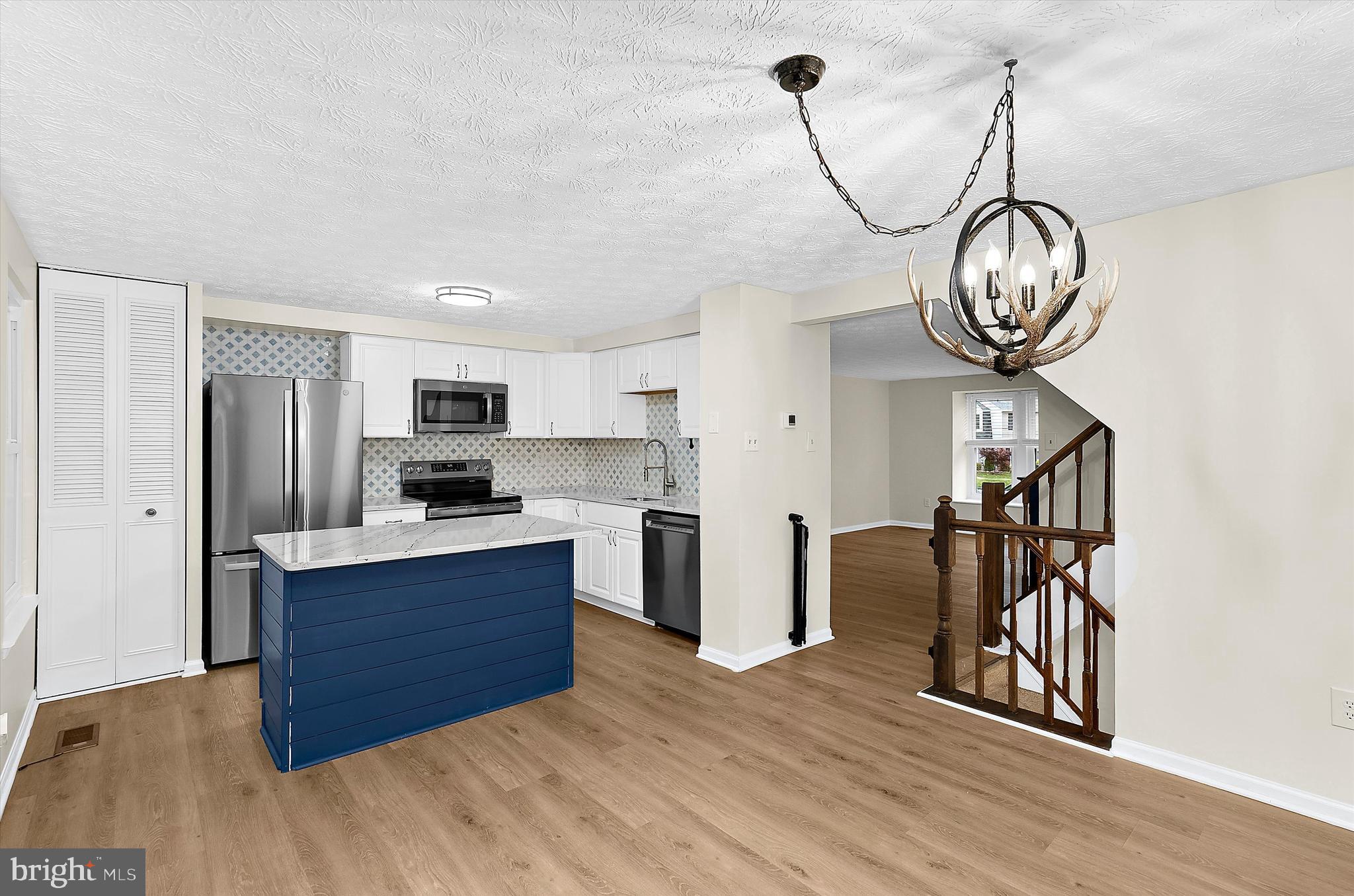 OAKMONT - Residential