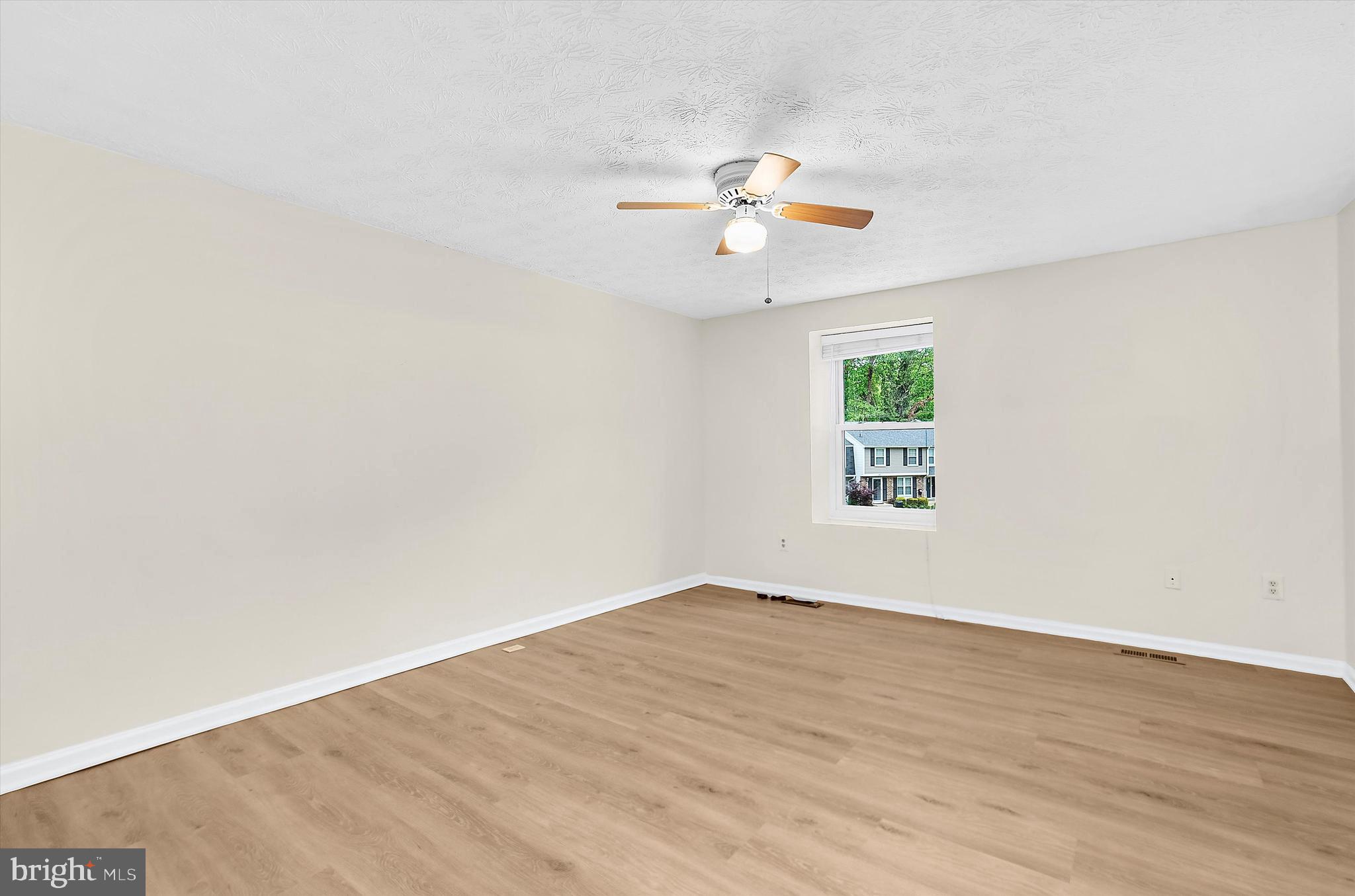 OAKMONT - Residential