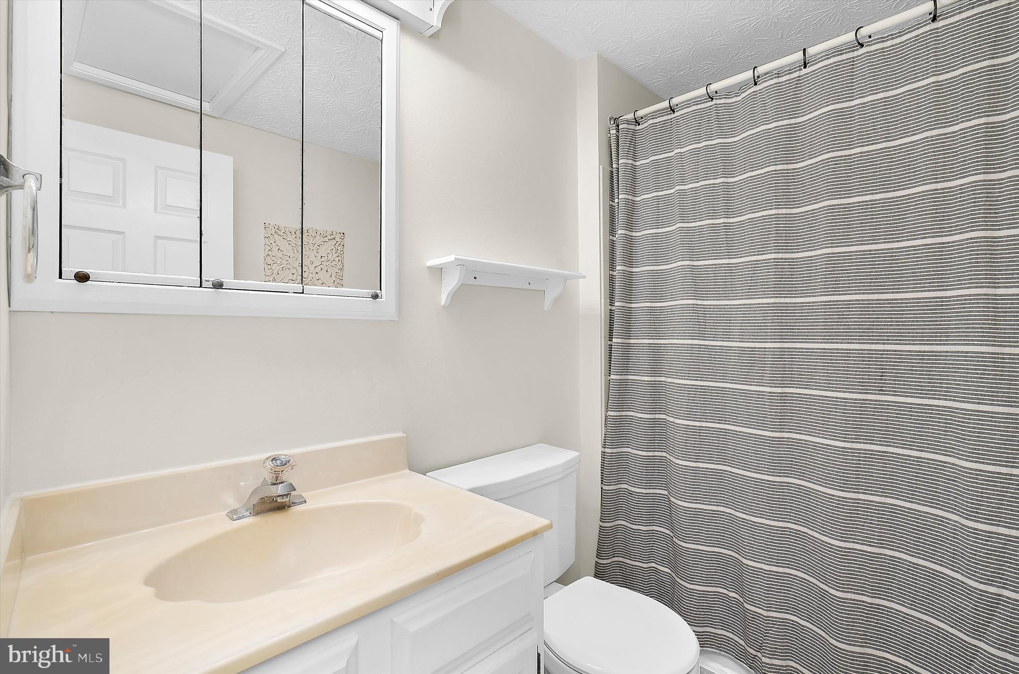 OAKMONT - Residential