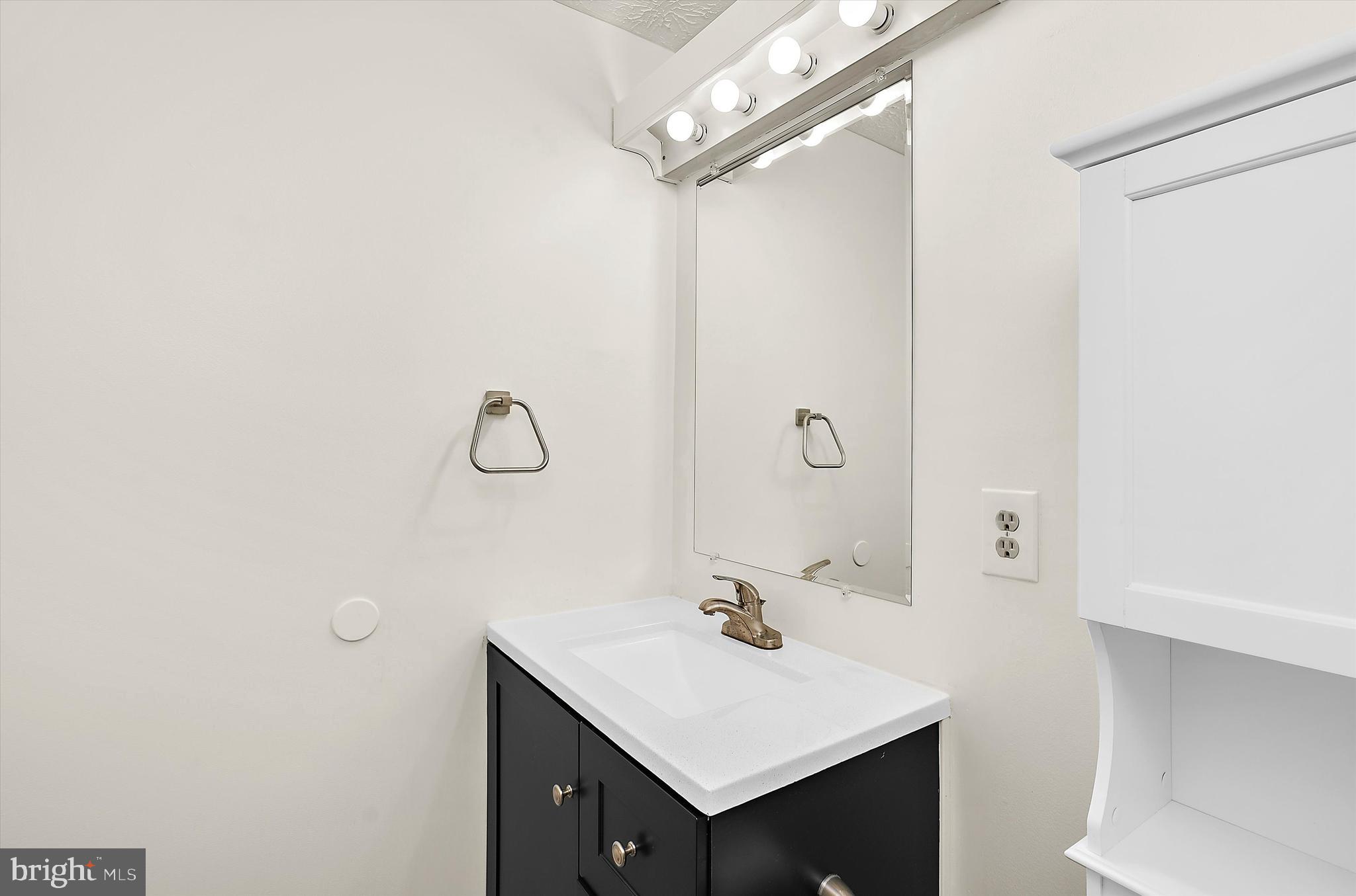 OAKMONT - Residential