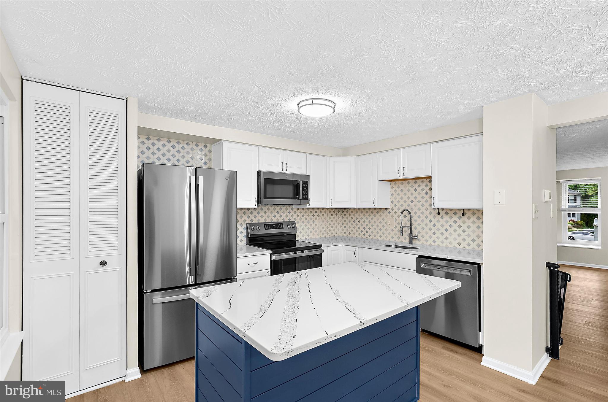 OAKMONT - Residential