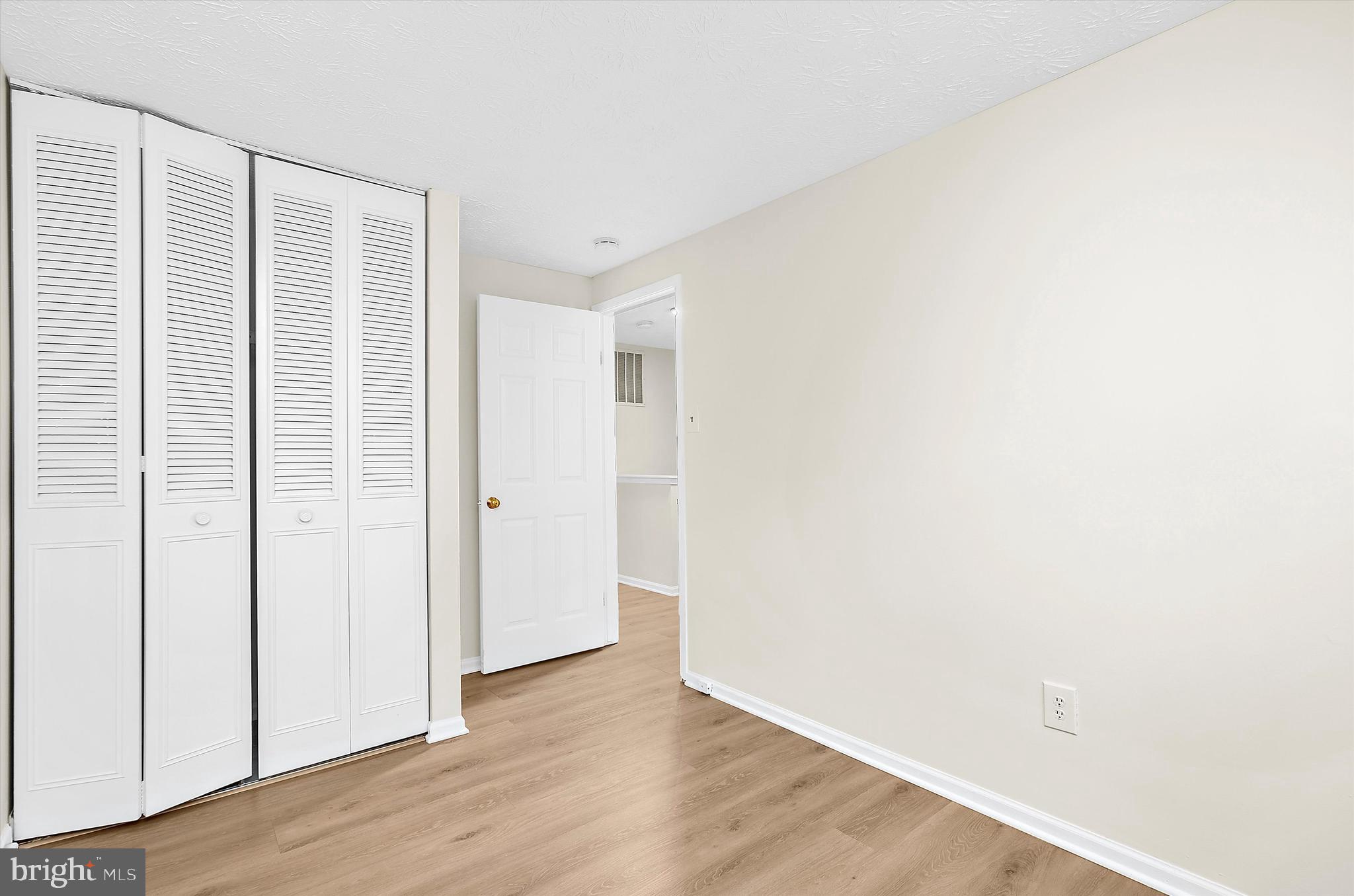 OAKMONT - Residential