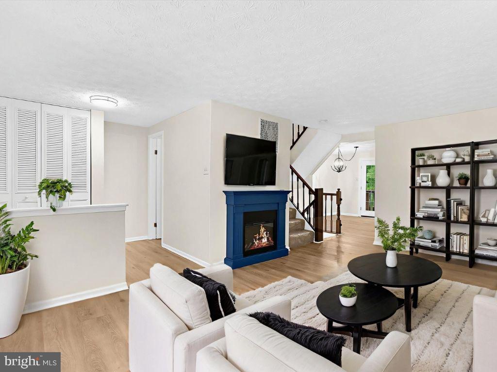 OAKMONT - Residential