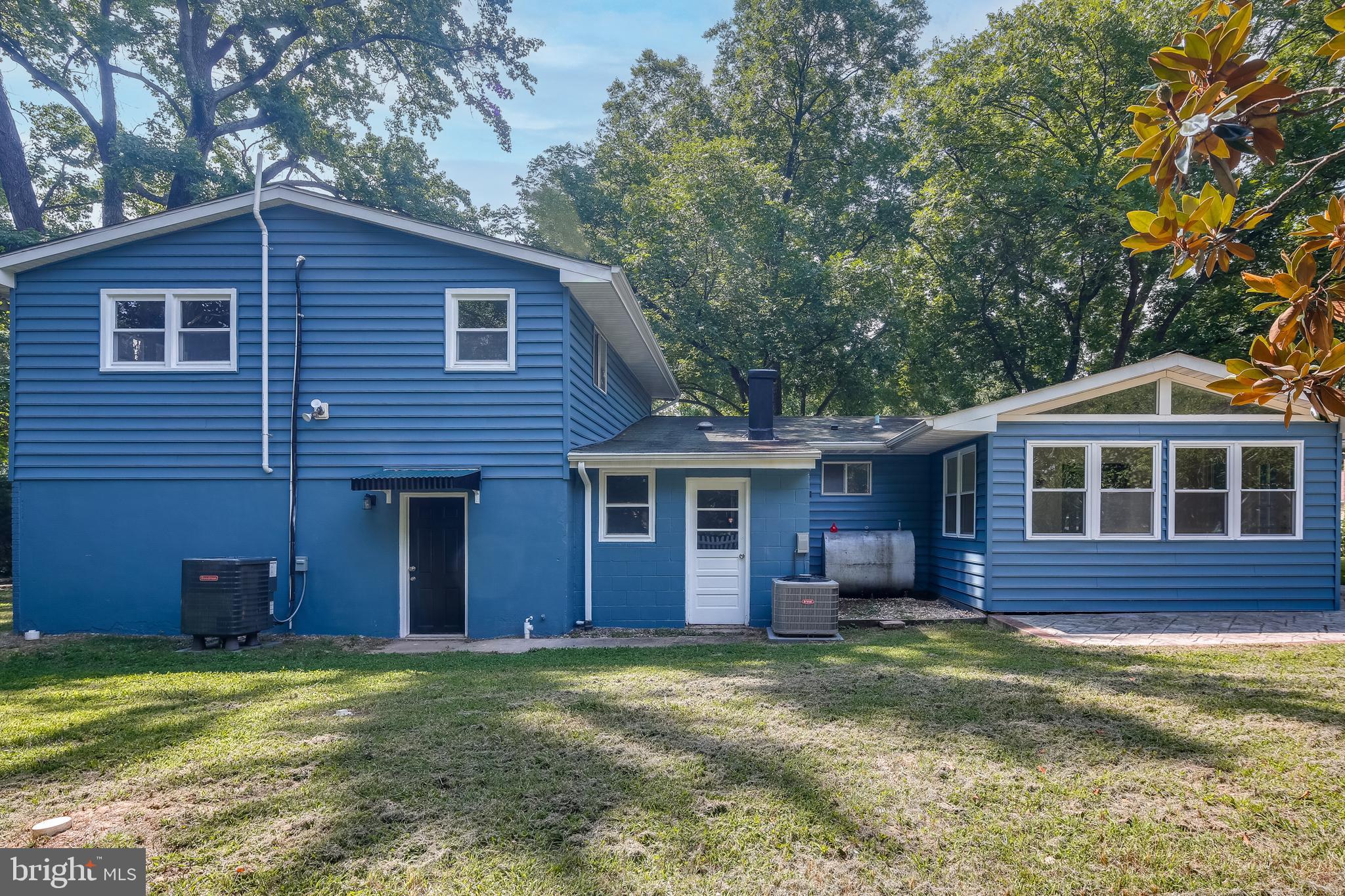 VENICE ON THE BAY - Residential