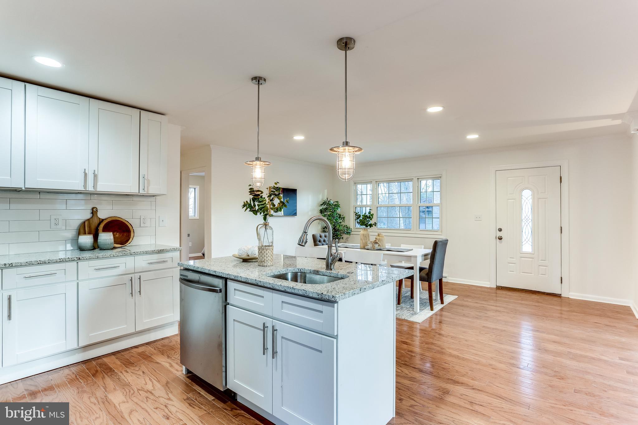 VENICE ON THE BAY - Residential