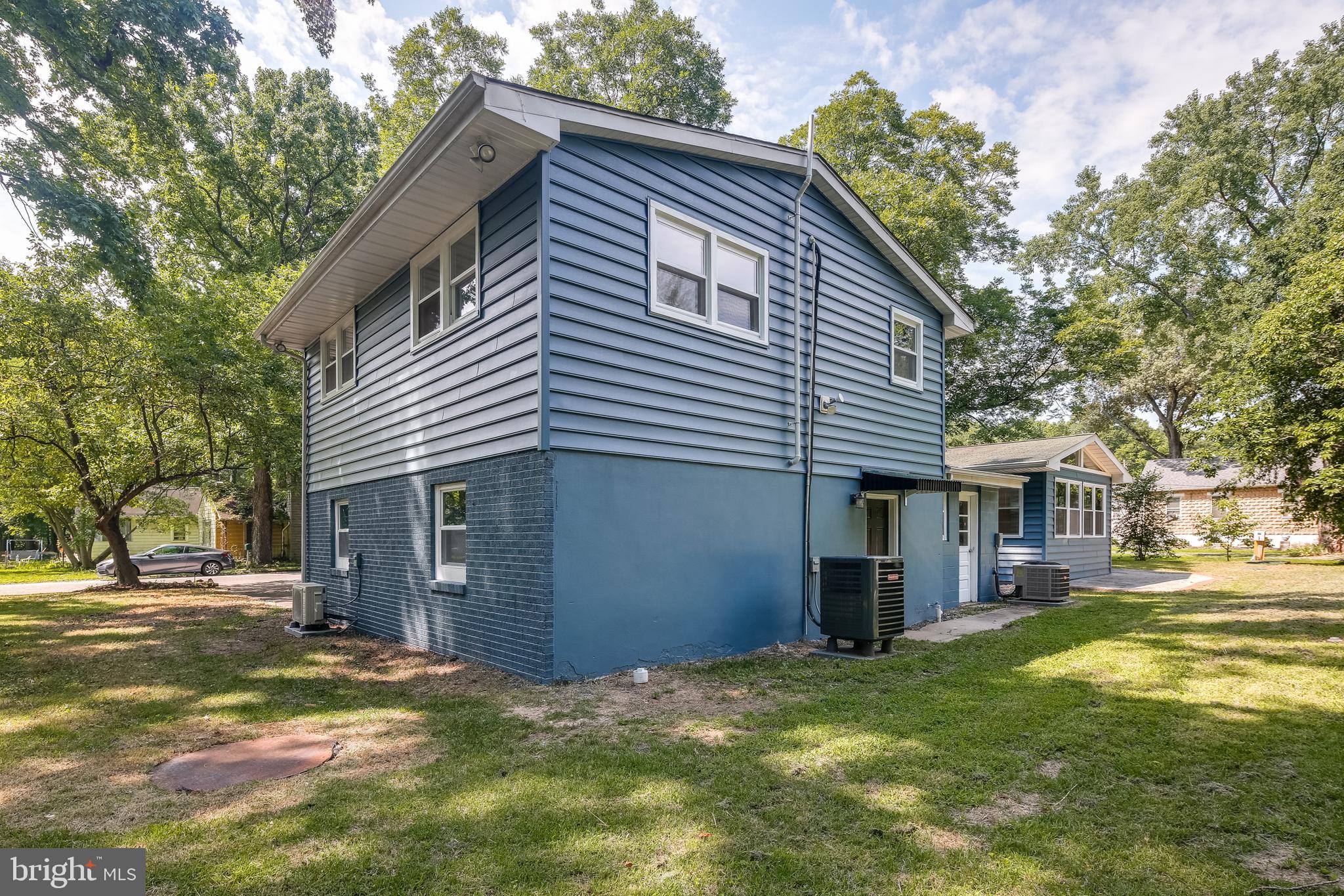 VENICE ON THE BAY - Residential