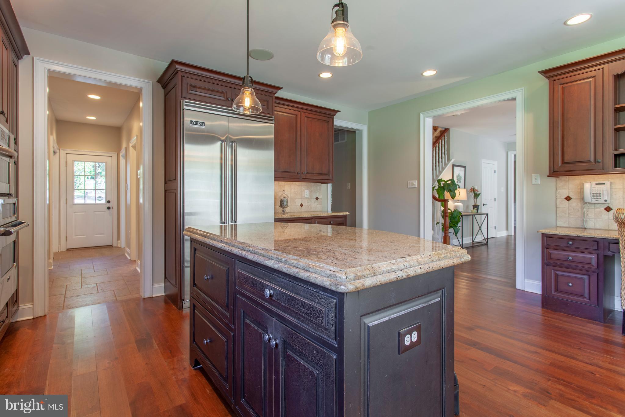 HAMANASSET AT DARLIN - Residential