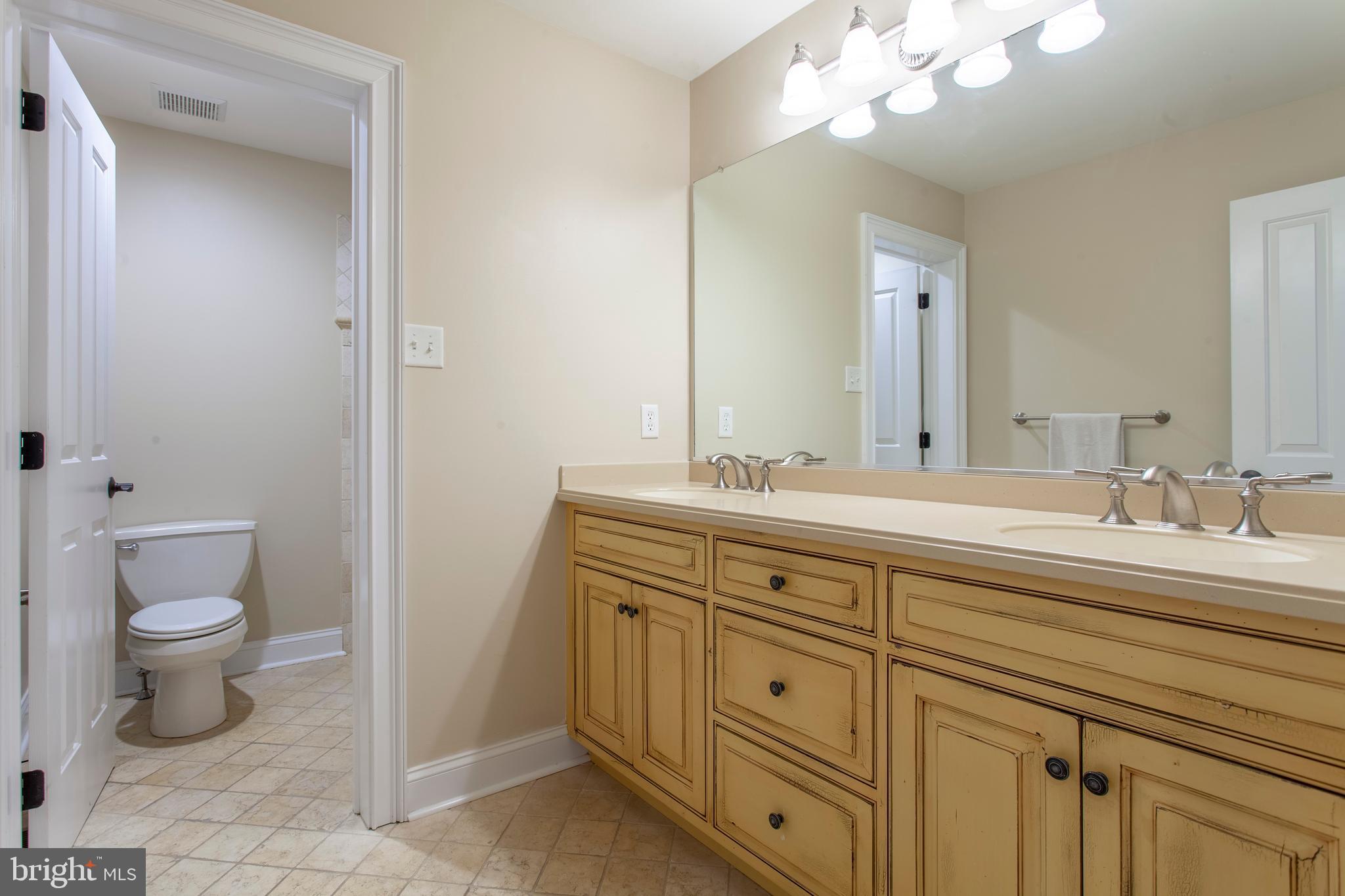 HAMANASSET AT DARLIN - Residential