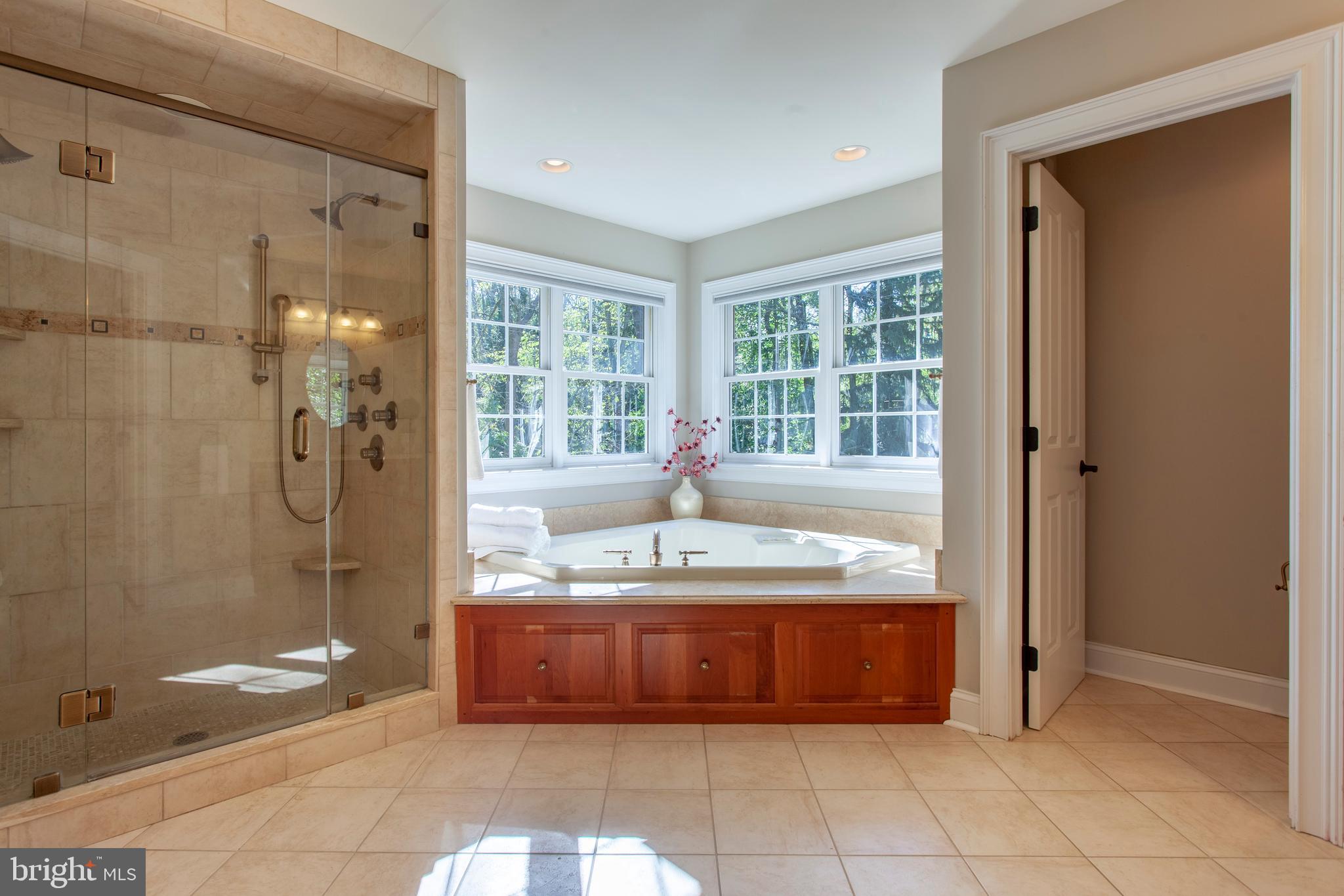 HAMANASSET AT DARLIN - Residential