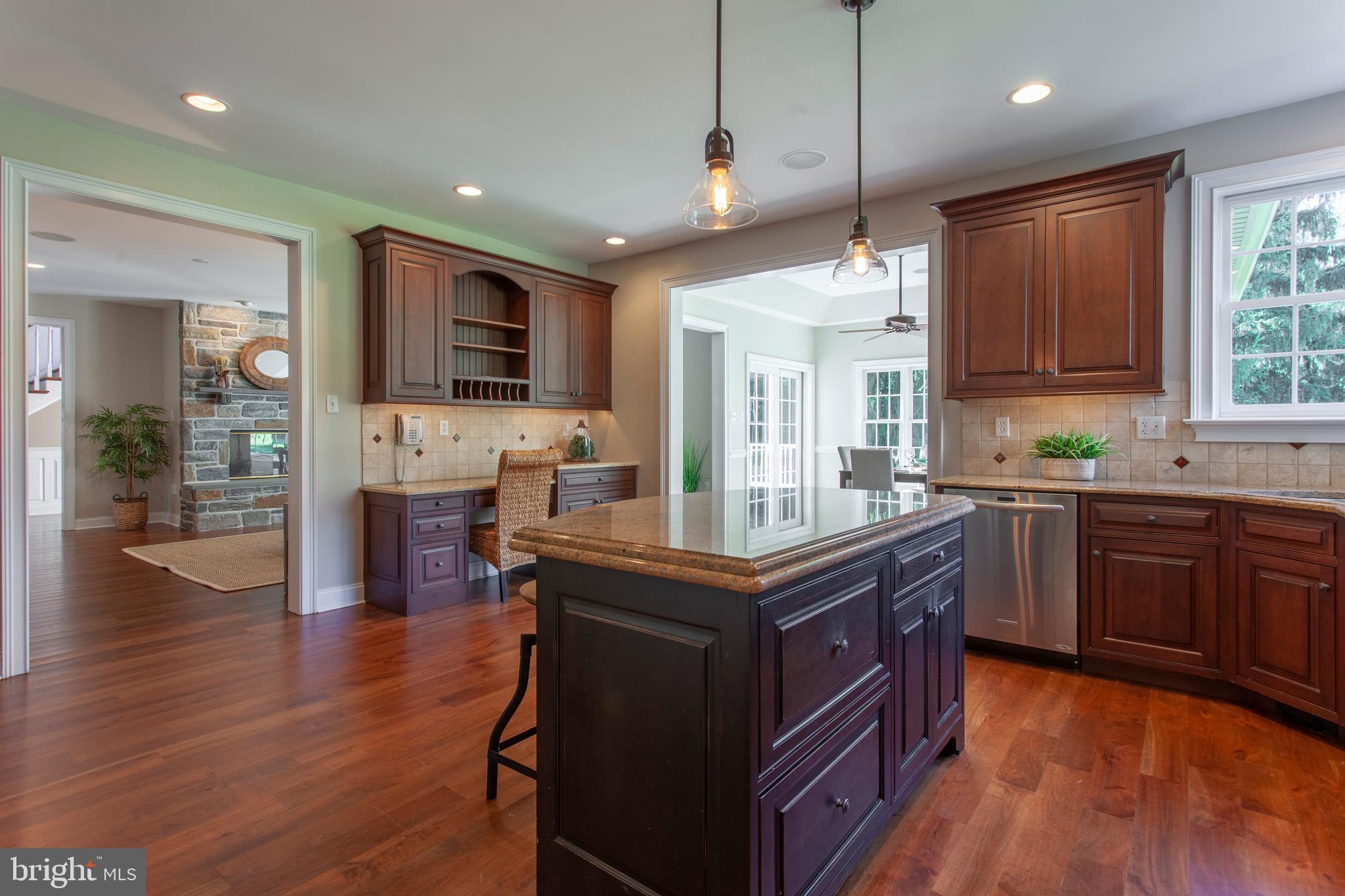 HAMANASSET AT DARLIN - Residential