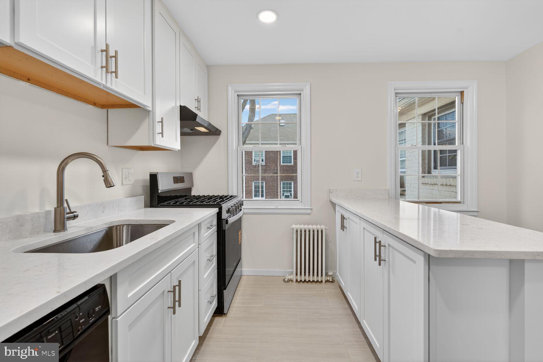 ROCK CREEK VILLAGE CONDOMINIUMS - Residential