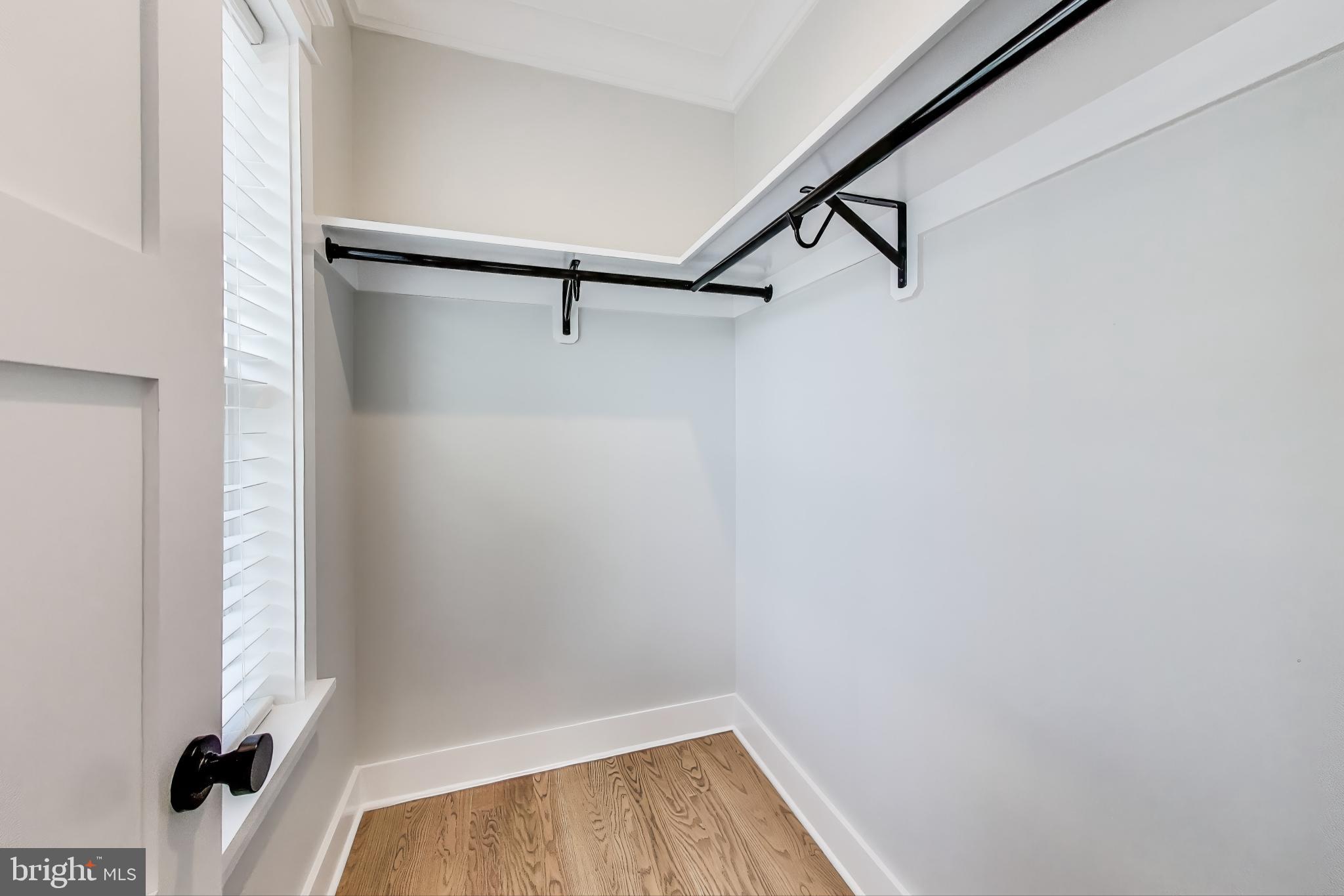 SUFFRAGE POINT - Residential