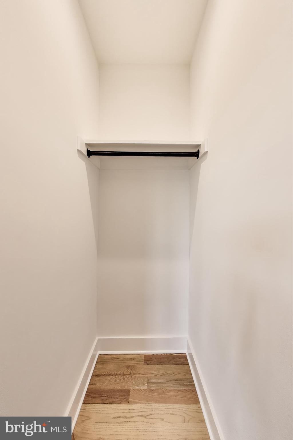 SUFFRAGE POINT - Residential