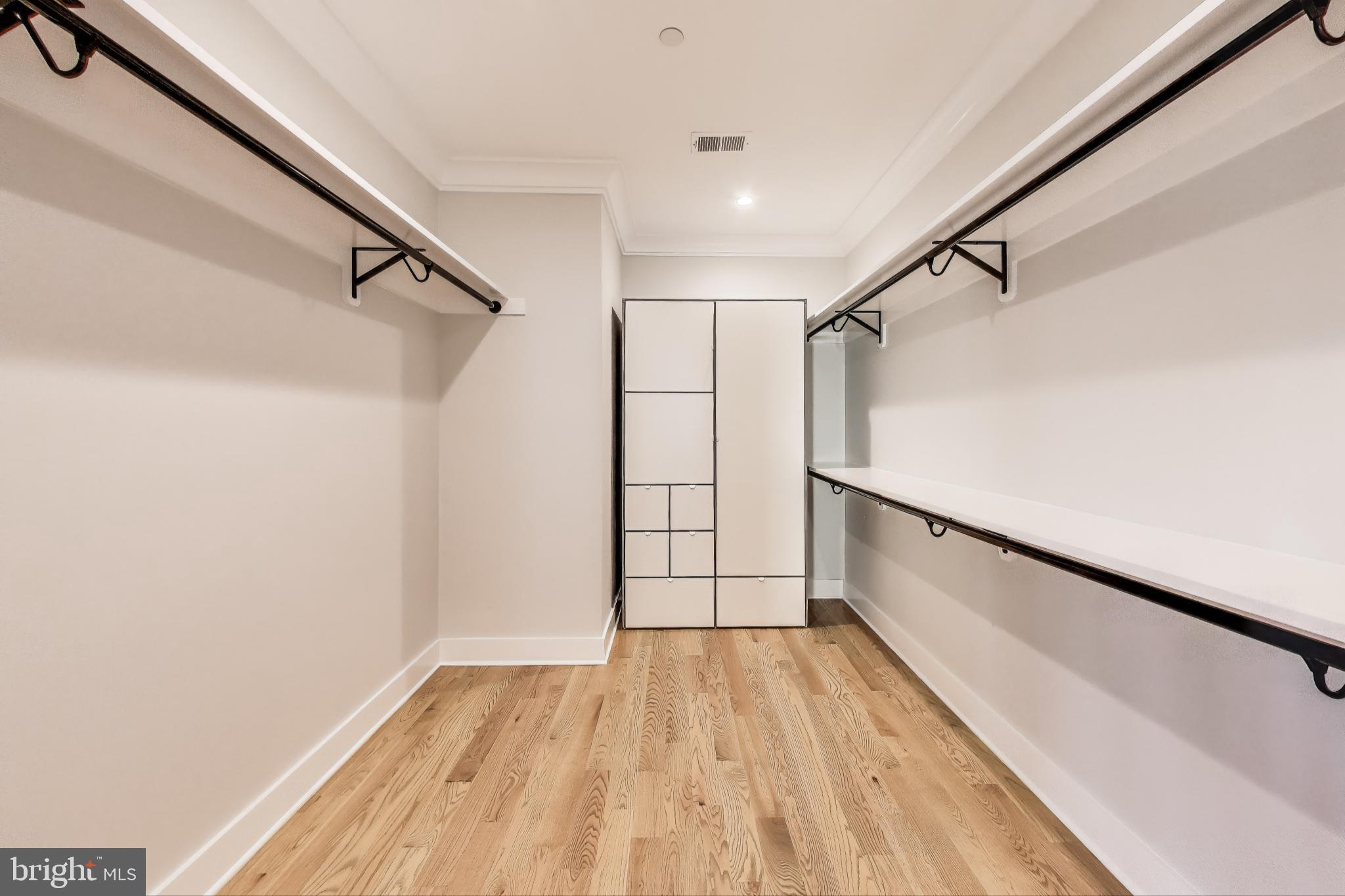 SUFFRAGE POINT - Residential