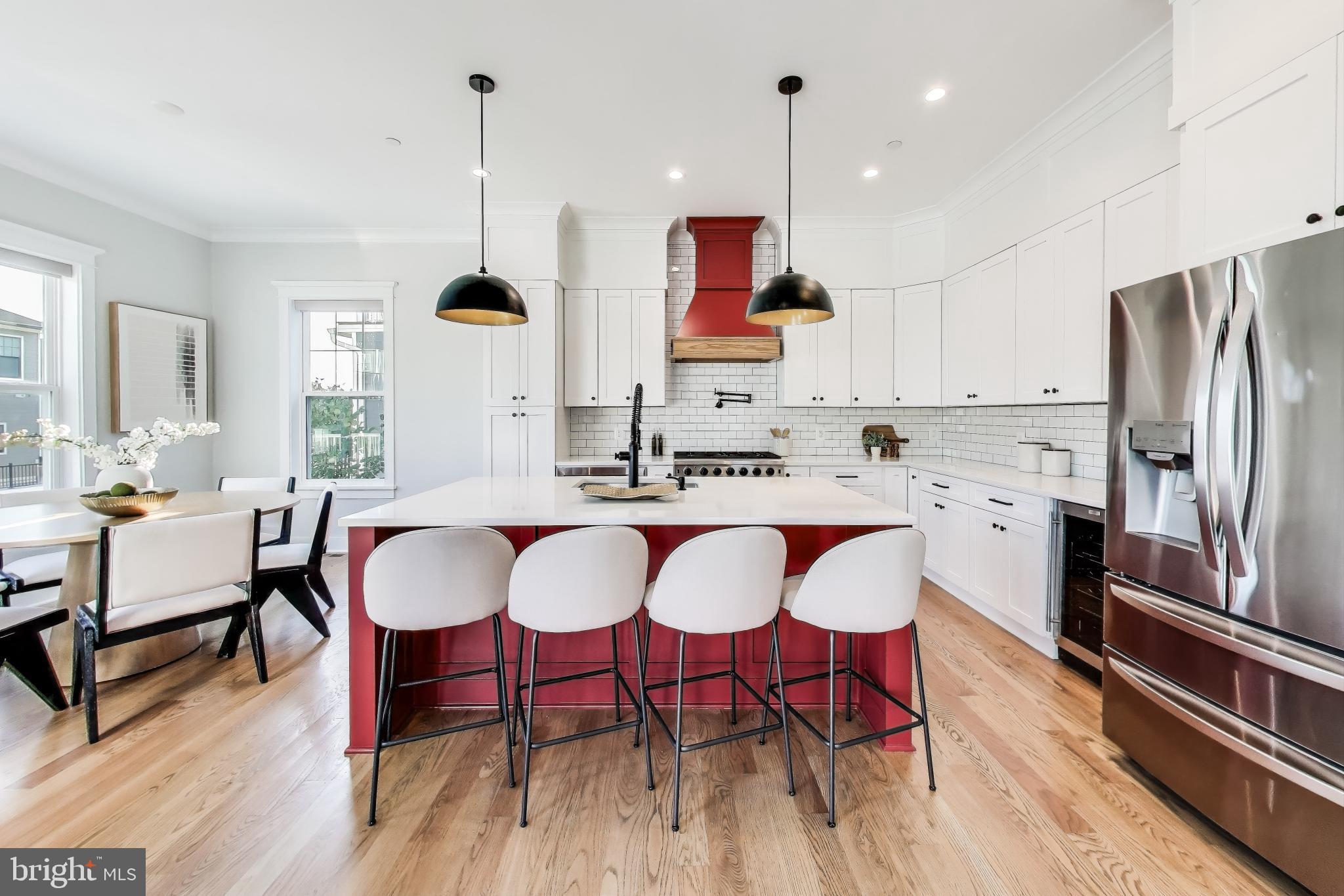 SUFFRAGE POINT - Residential