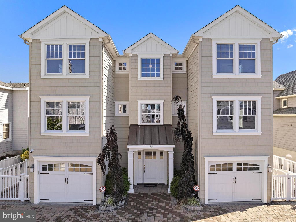 Photo of 15 W Ryerson Lane, LONG BEACH TOWNSHIP, NJ 08008 (MLS # NJOC2043282)