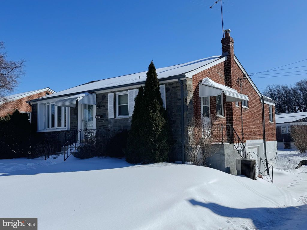 Photo of 7817 Lister Street, PHILADELPHIA, PA 19152 (MLS # PAPH2581922)