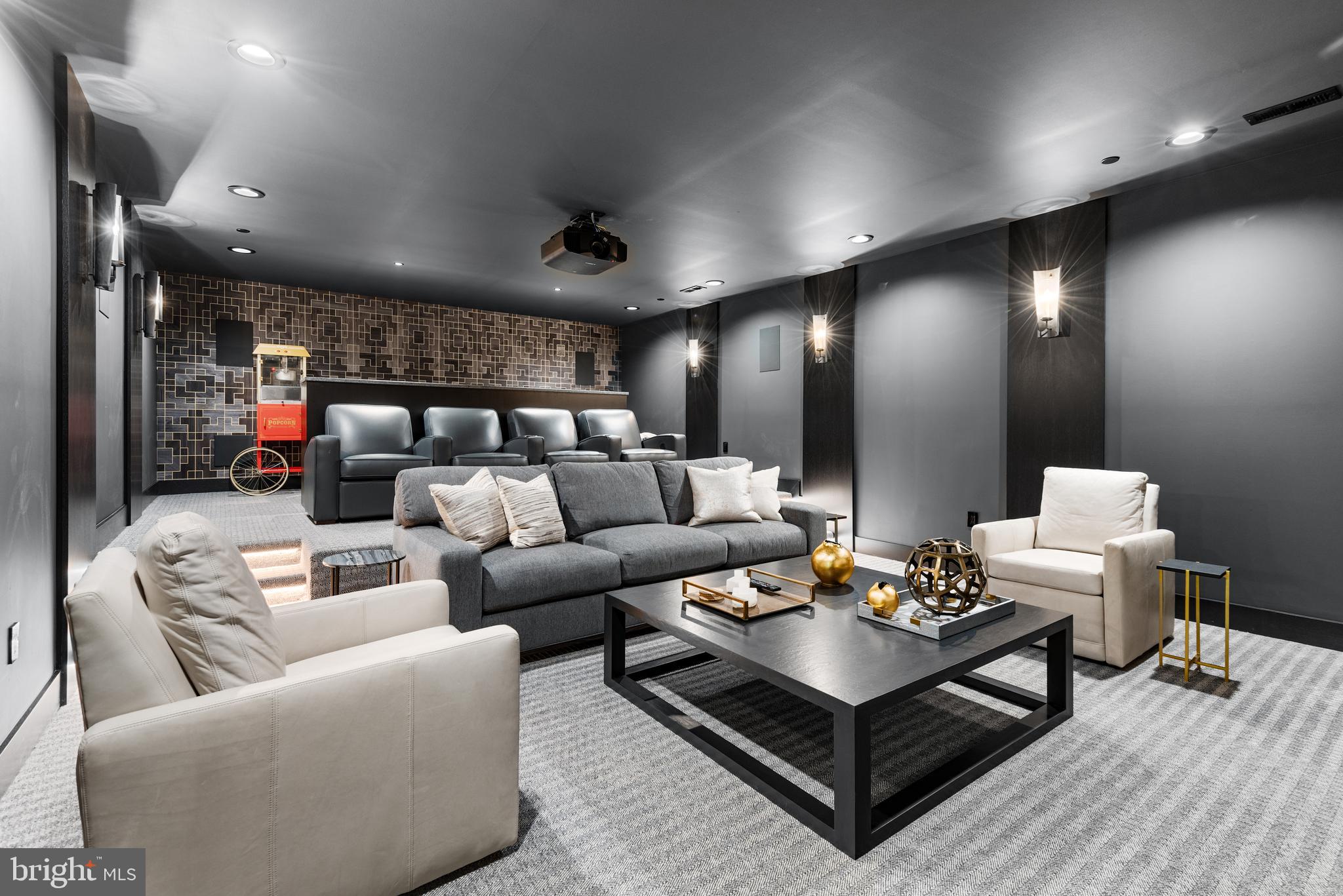 POTOMAC OUTSIDE - Residential