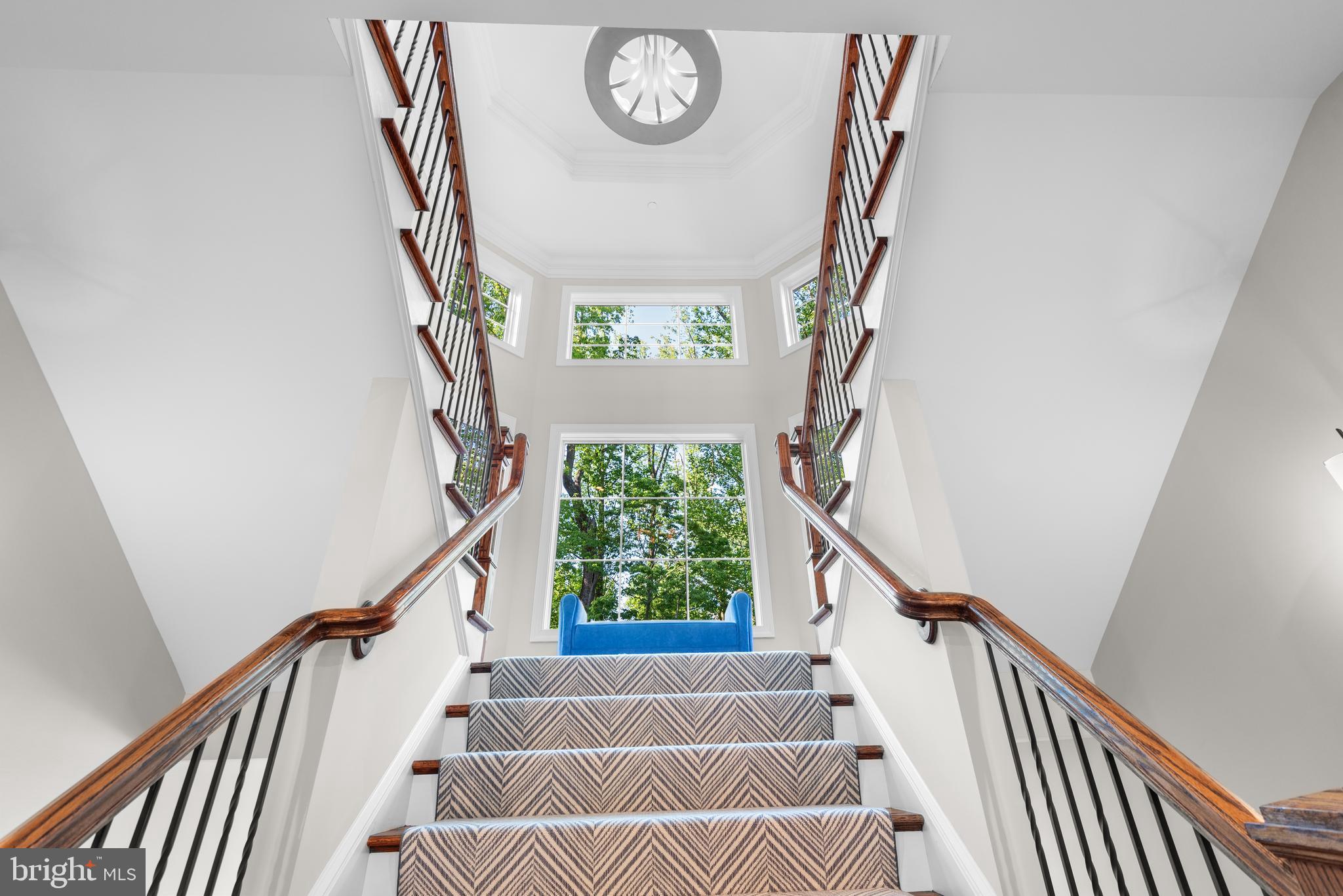 POTOMAC OUTSIDE - Residential