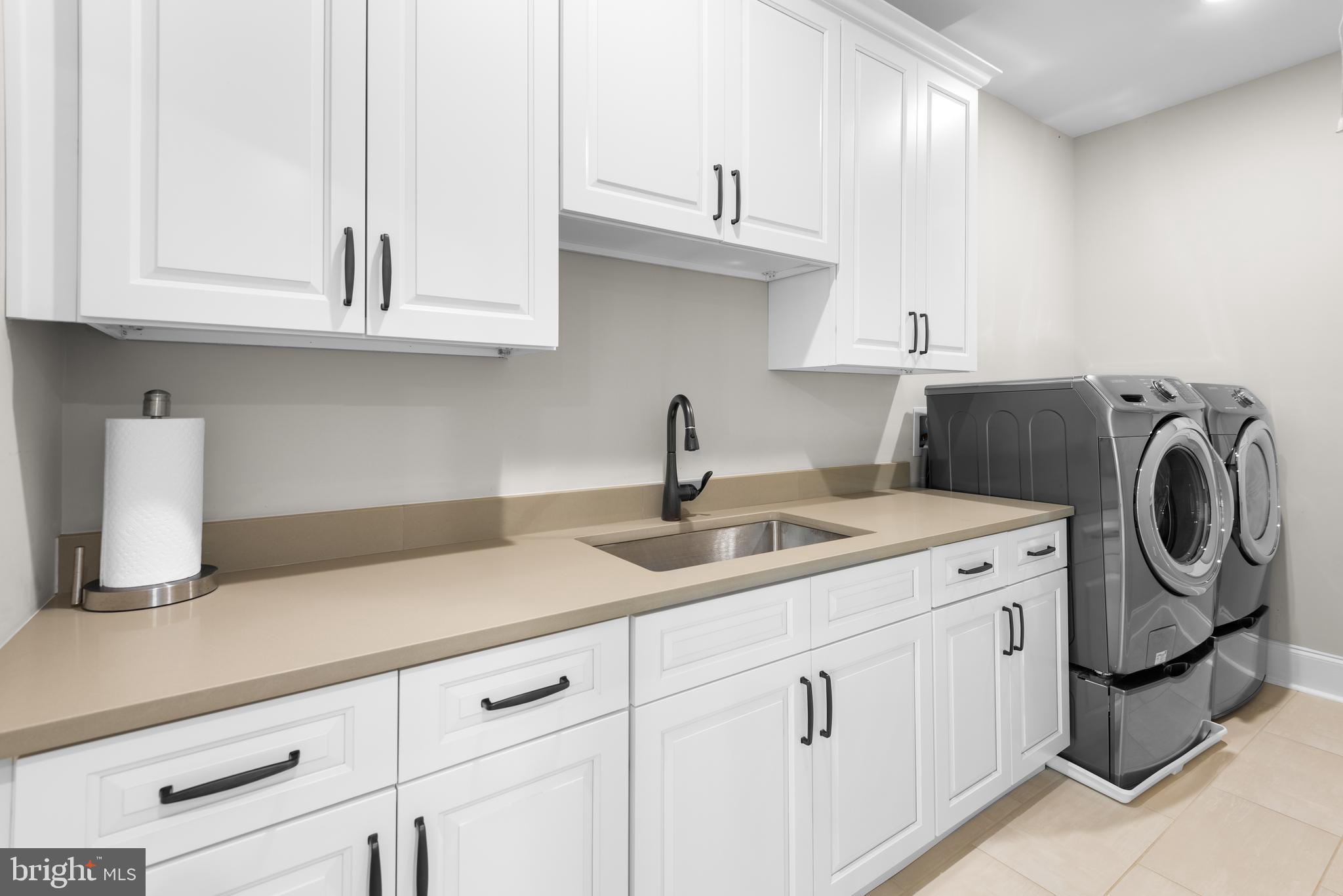 POTOMAC OUTSIDE - Residential