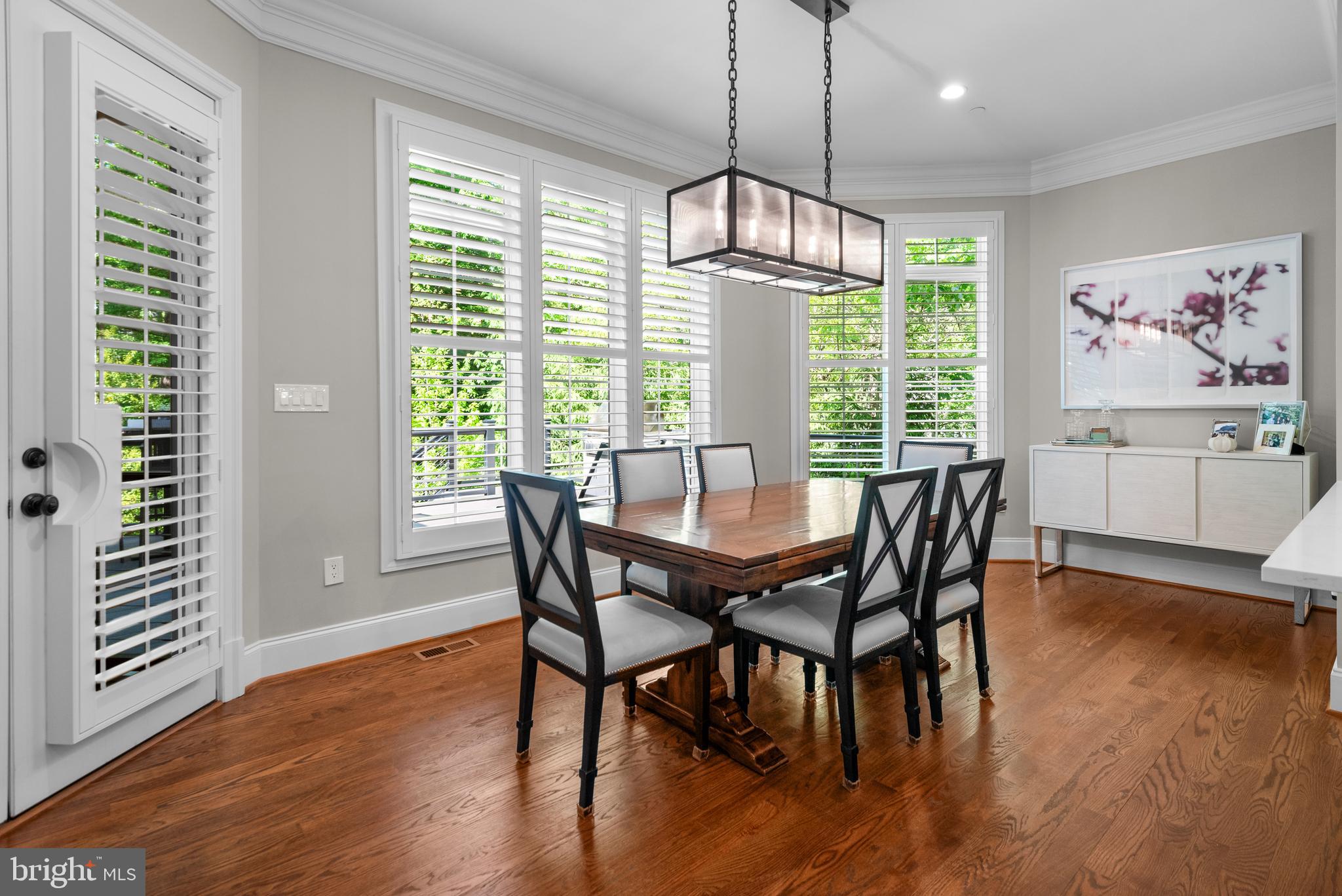 POTOMAC OUTSIDE - Residential