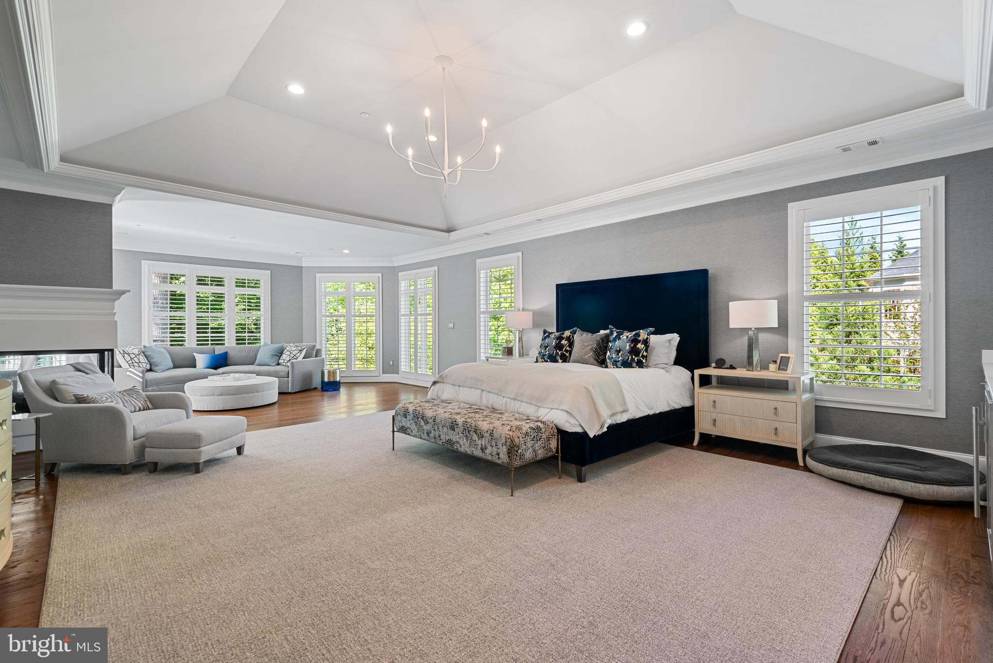 POTOMAC OUTSIDE - Residential