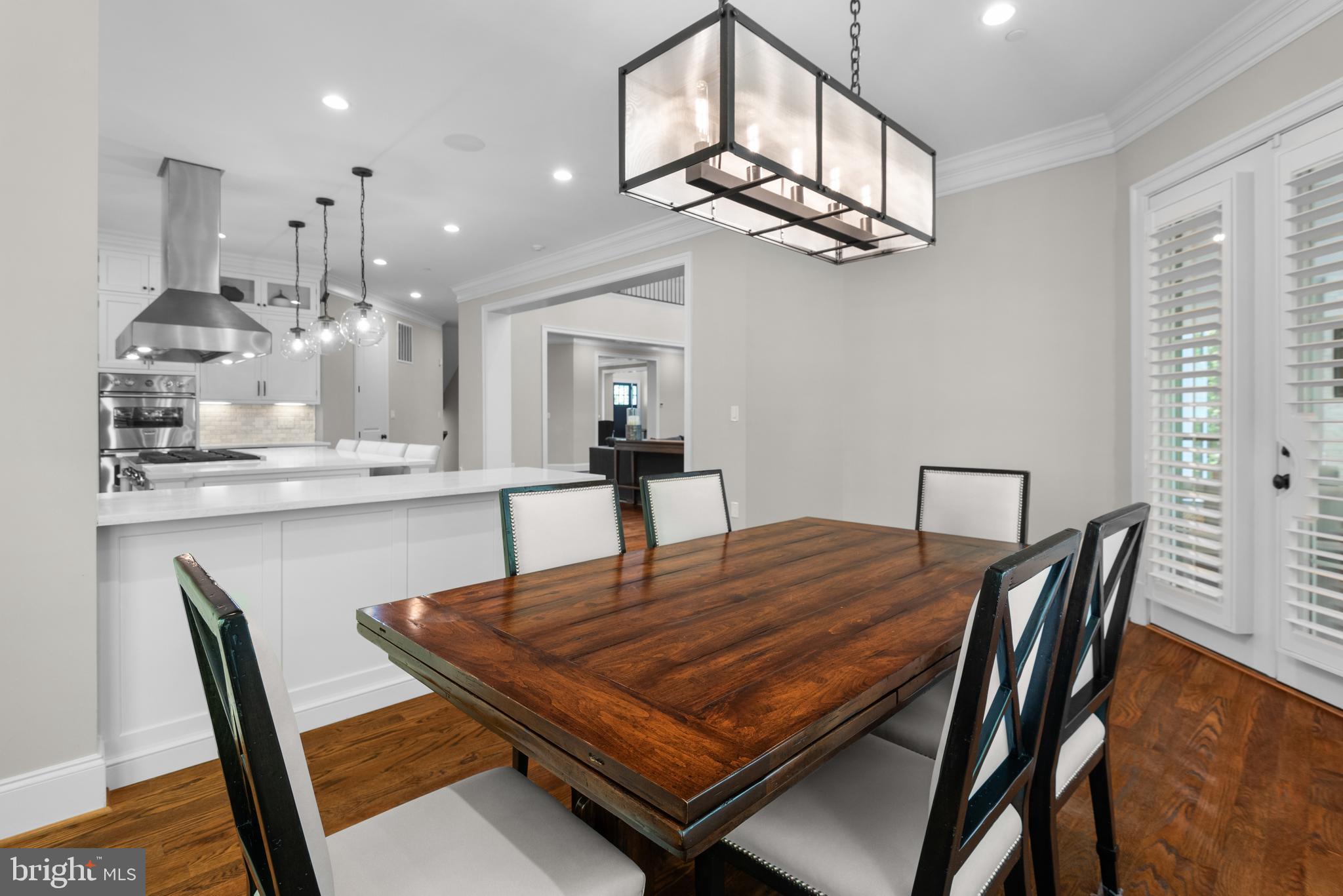 POTOMAC OUTSIDE - Residential