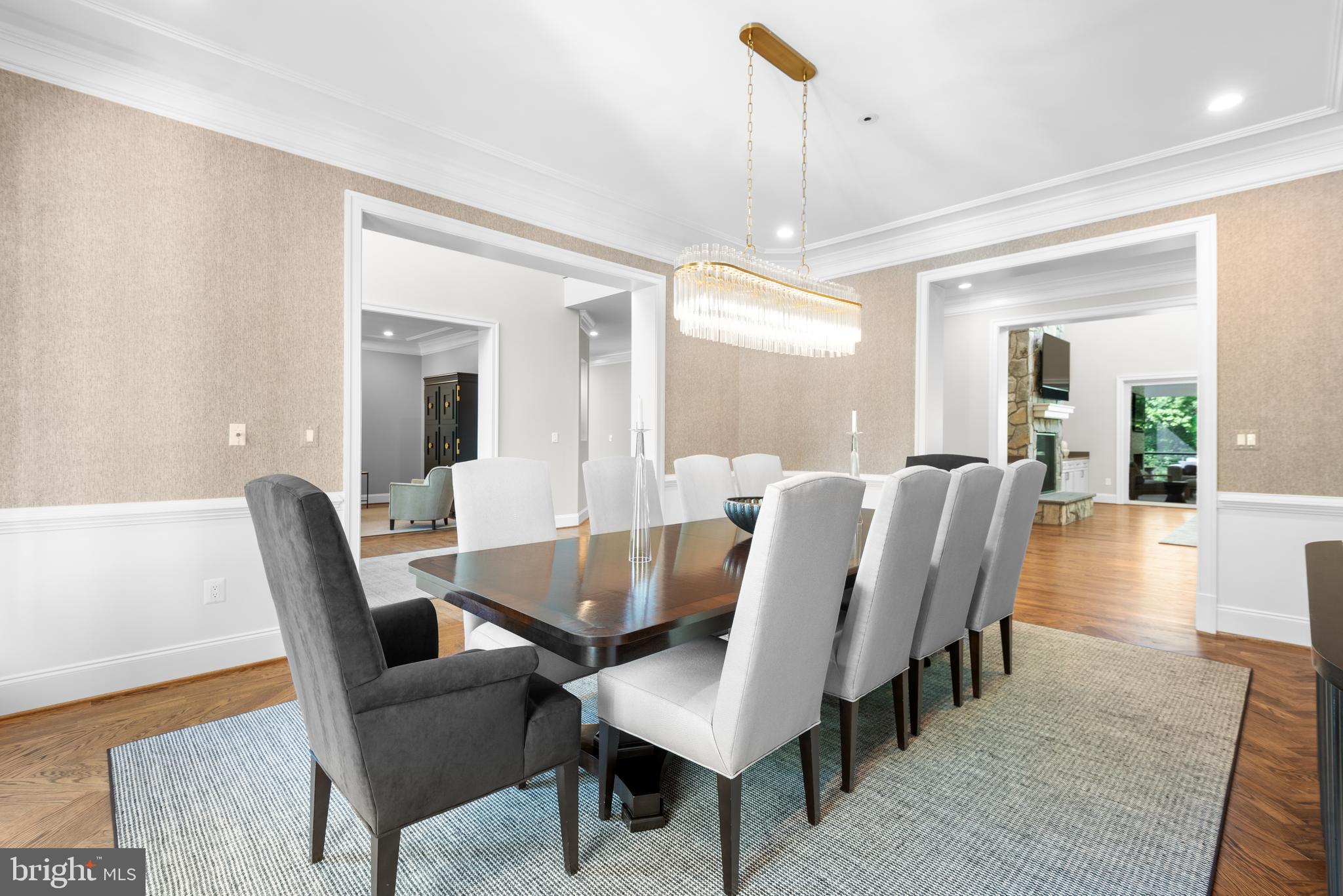 POTOMAC OUTSIDE - Residential