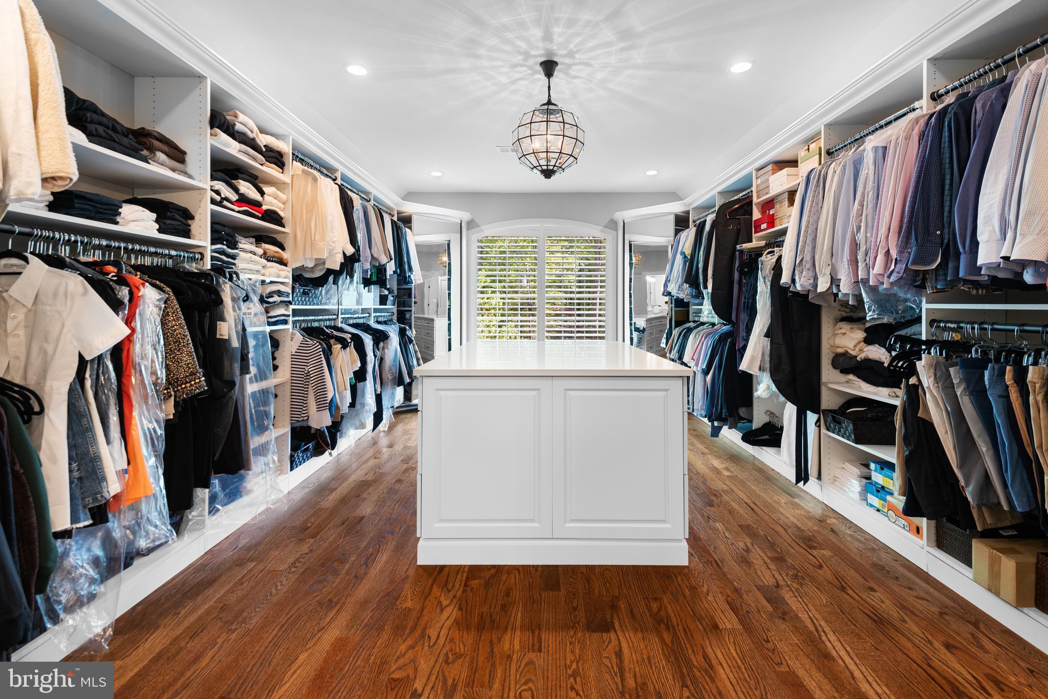 POTOMAC OUTSIDE - Residential