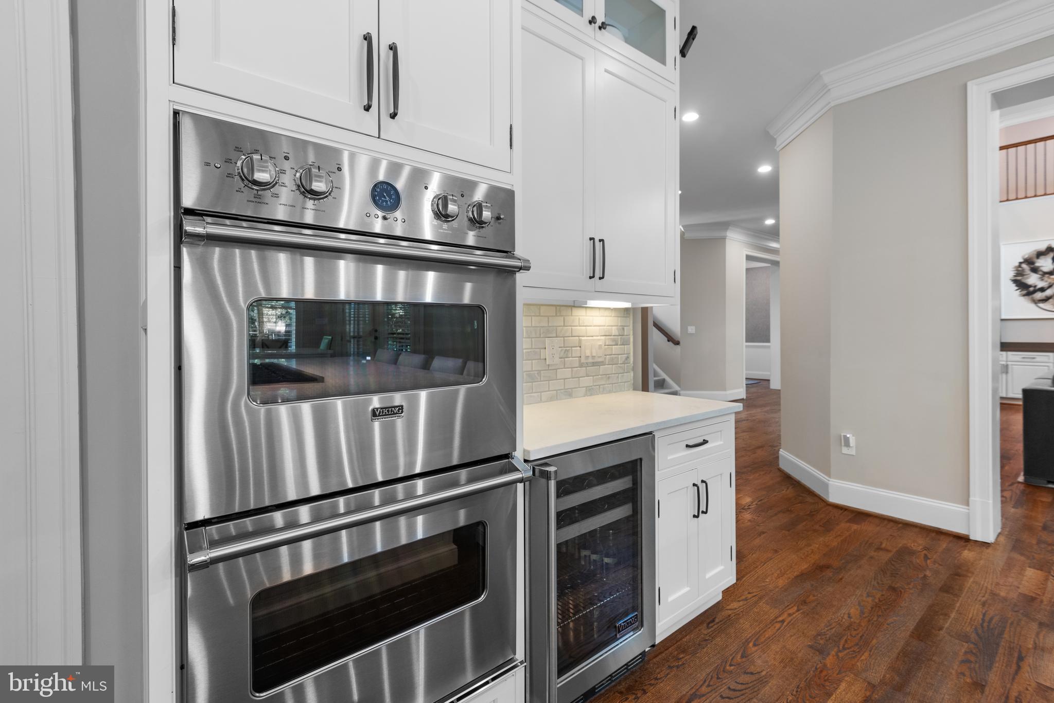 POTOMAC OUTSIDE - Residential