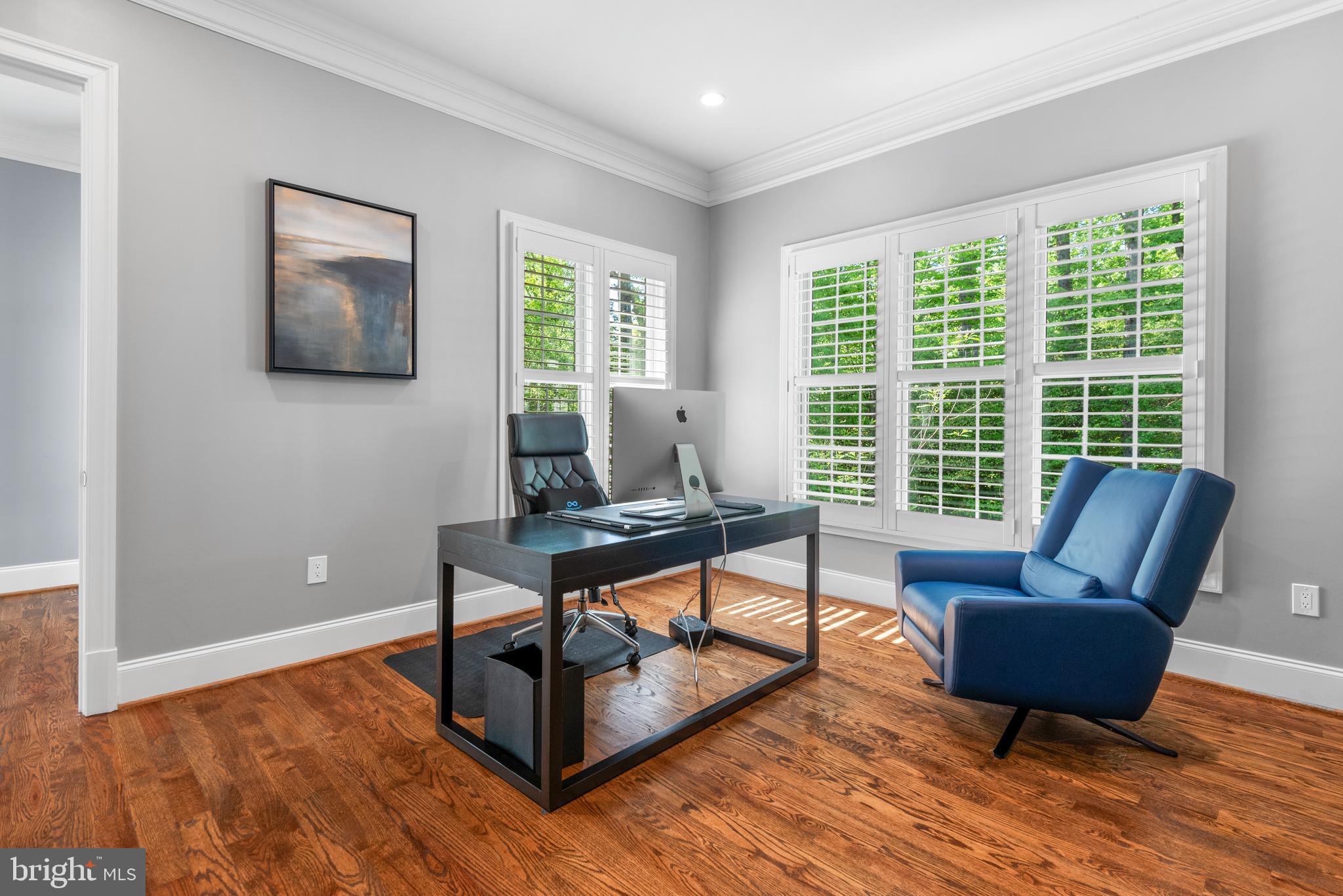 POTOMAC OUTSIDE - Residential