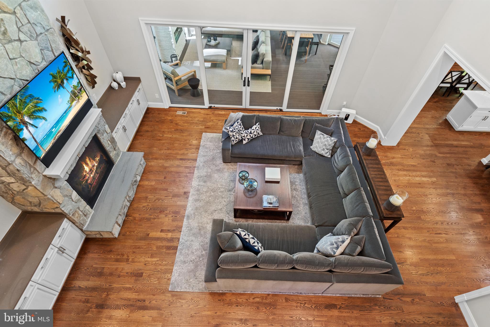 POTOMAC OUTSIDE - Residential