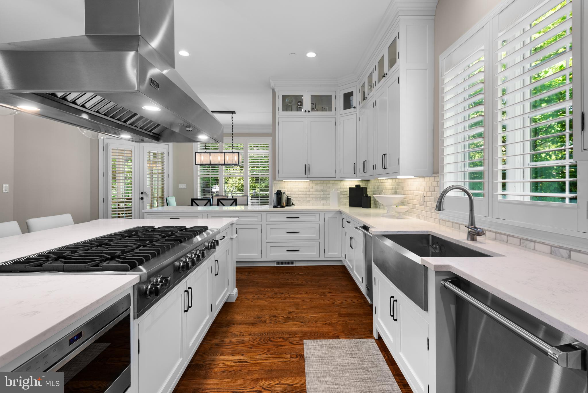 POTOMAC OUTSIDE - Residential