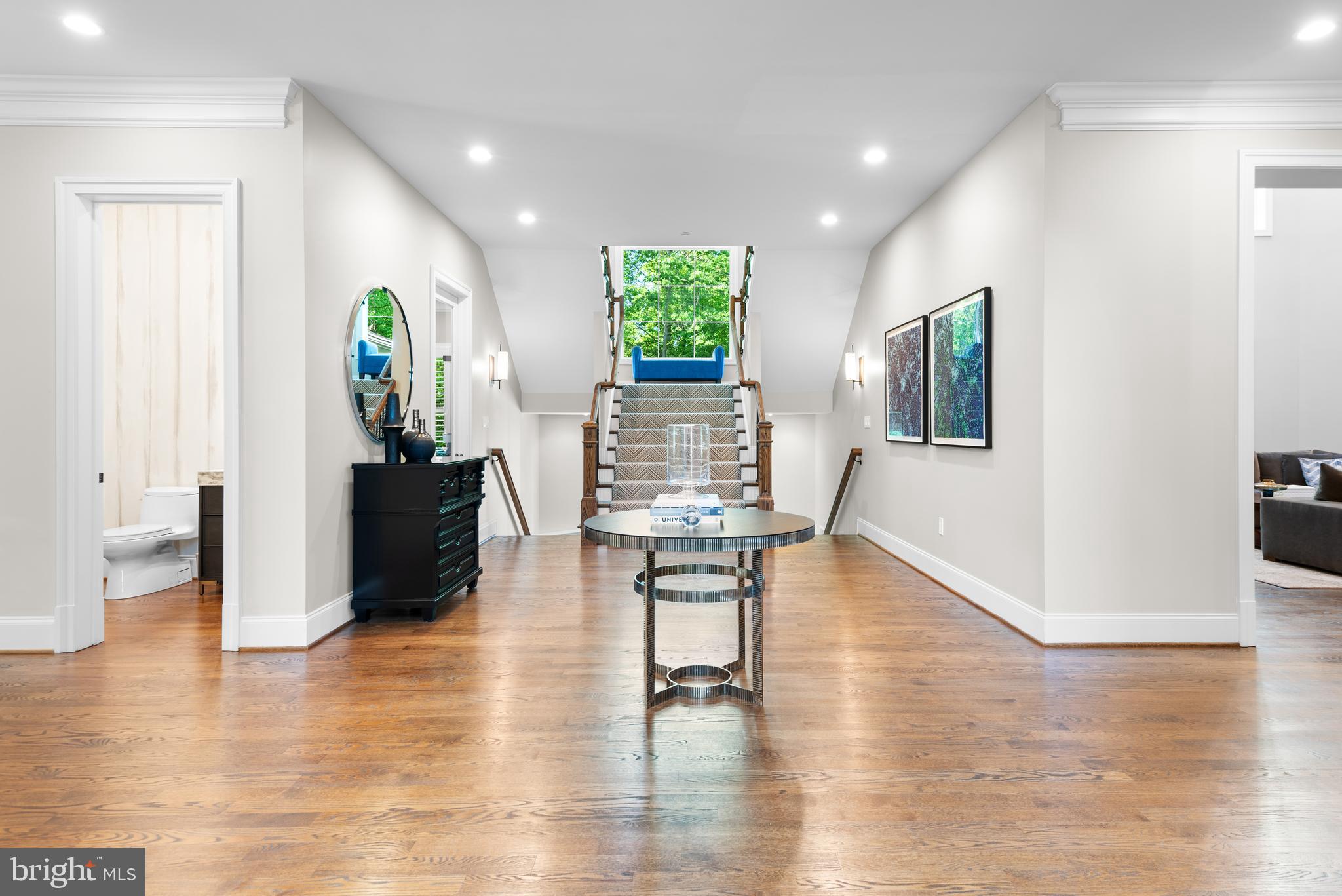 POTOMAC OUTSIDE - Residential