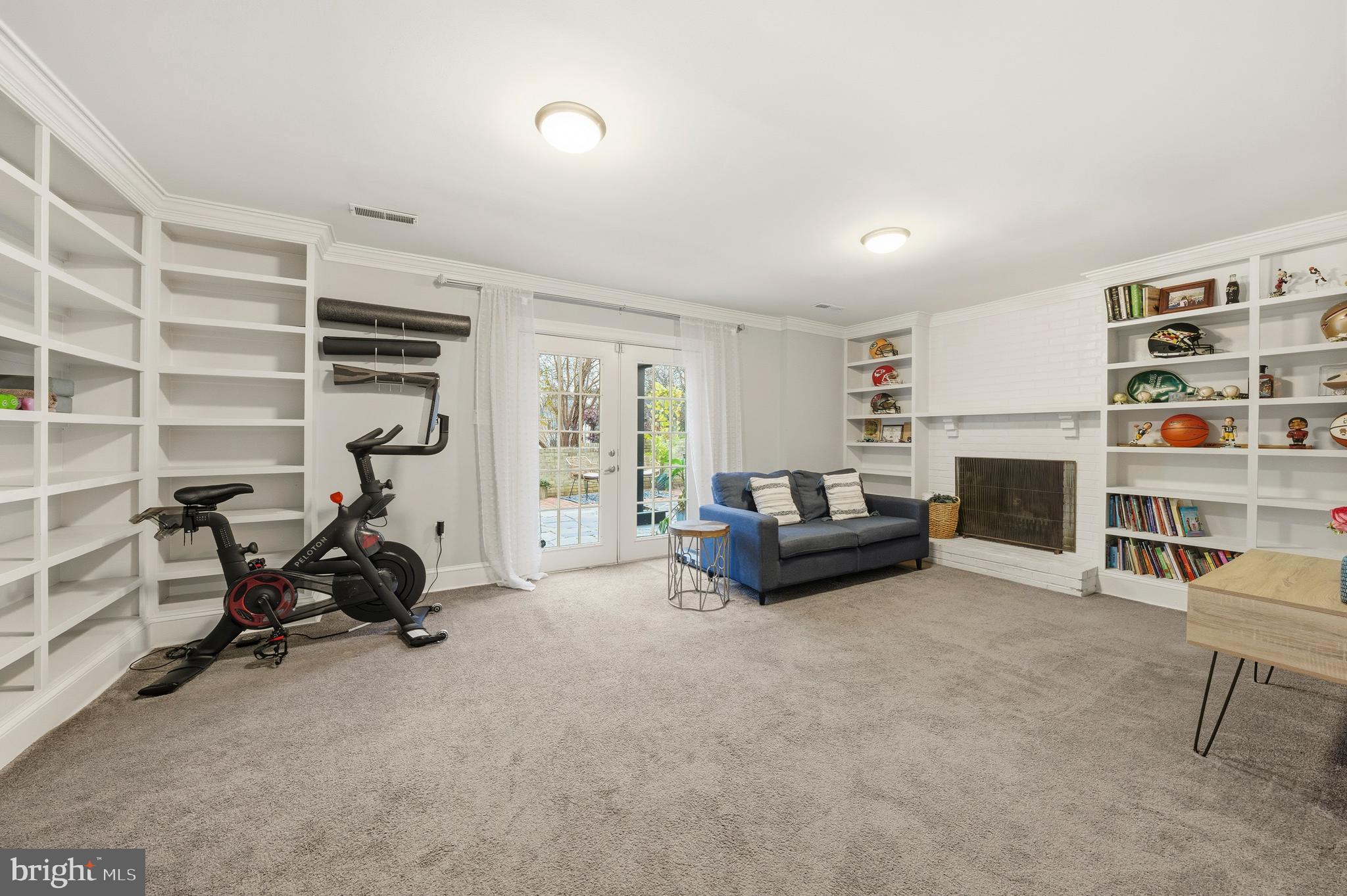 HALLCREST HEIGHTS - Residential