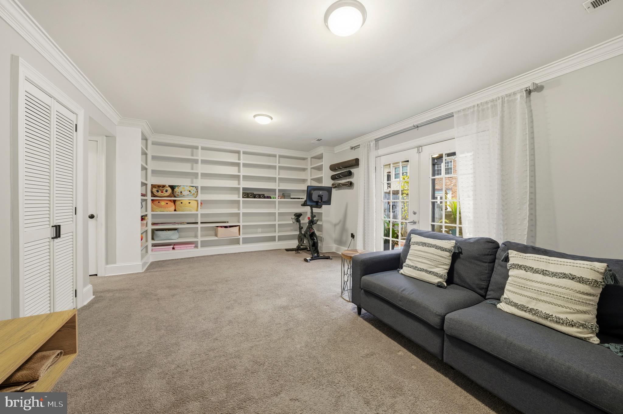 HALLCREST HEIGHTS - Residential