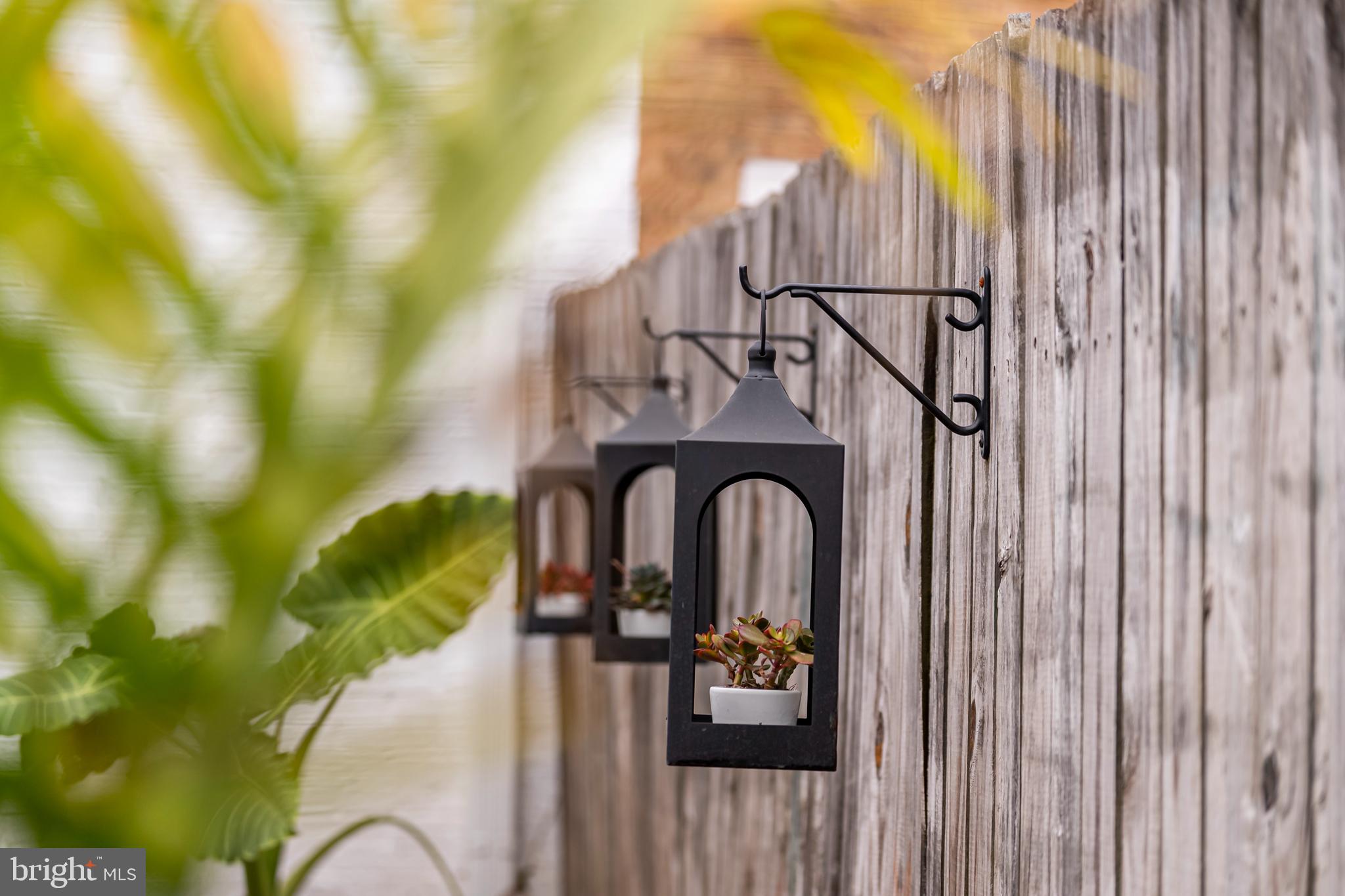 HALLCREST HEIGHTS - Residential