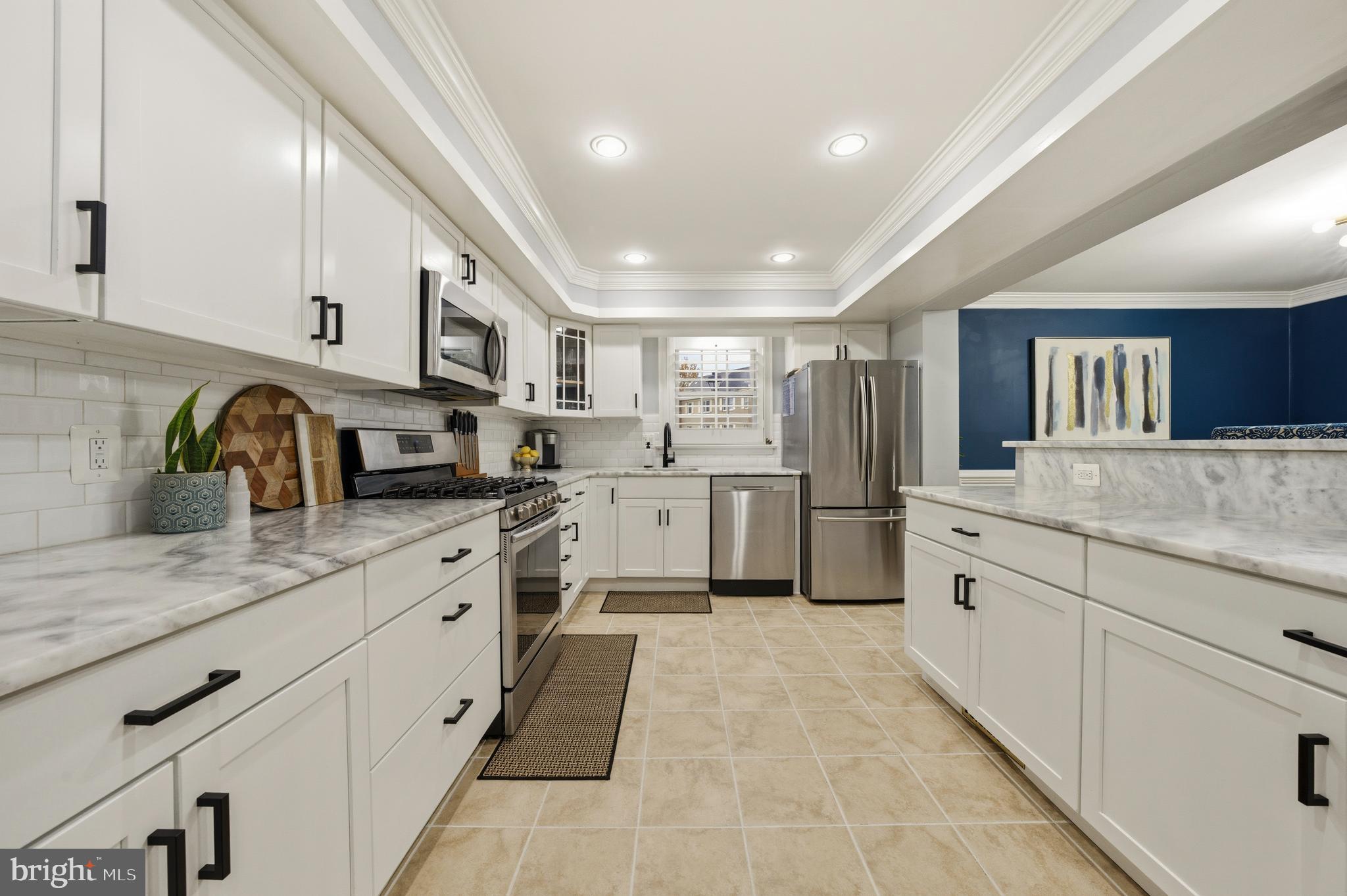 HALLCREST HEIGHTS - Residential