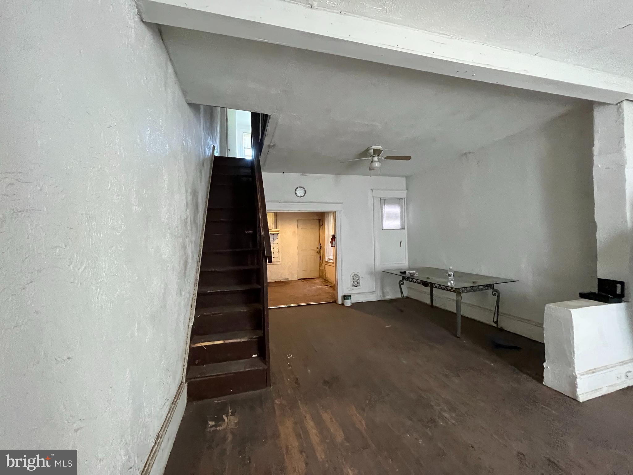 STRAWBERRY MANSION - Residential