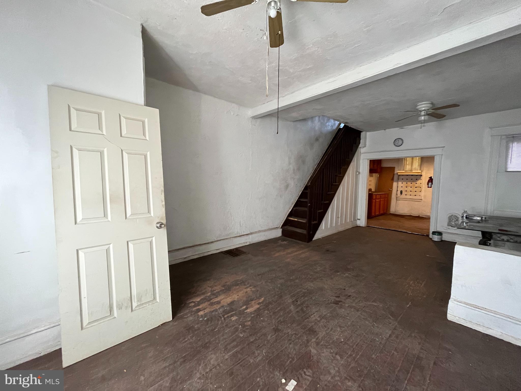 STRAWBERRY MANSION - Residential