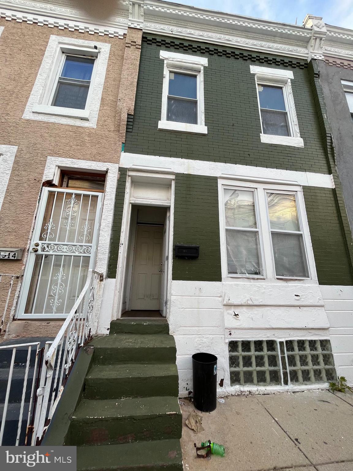 STRAWBERRY MANSION - Residential